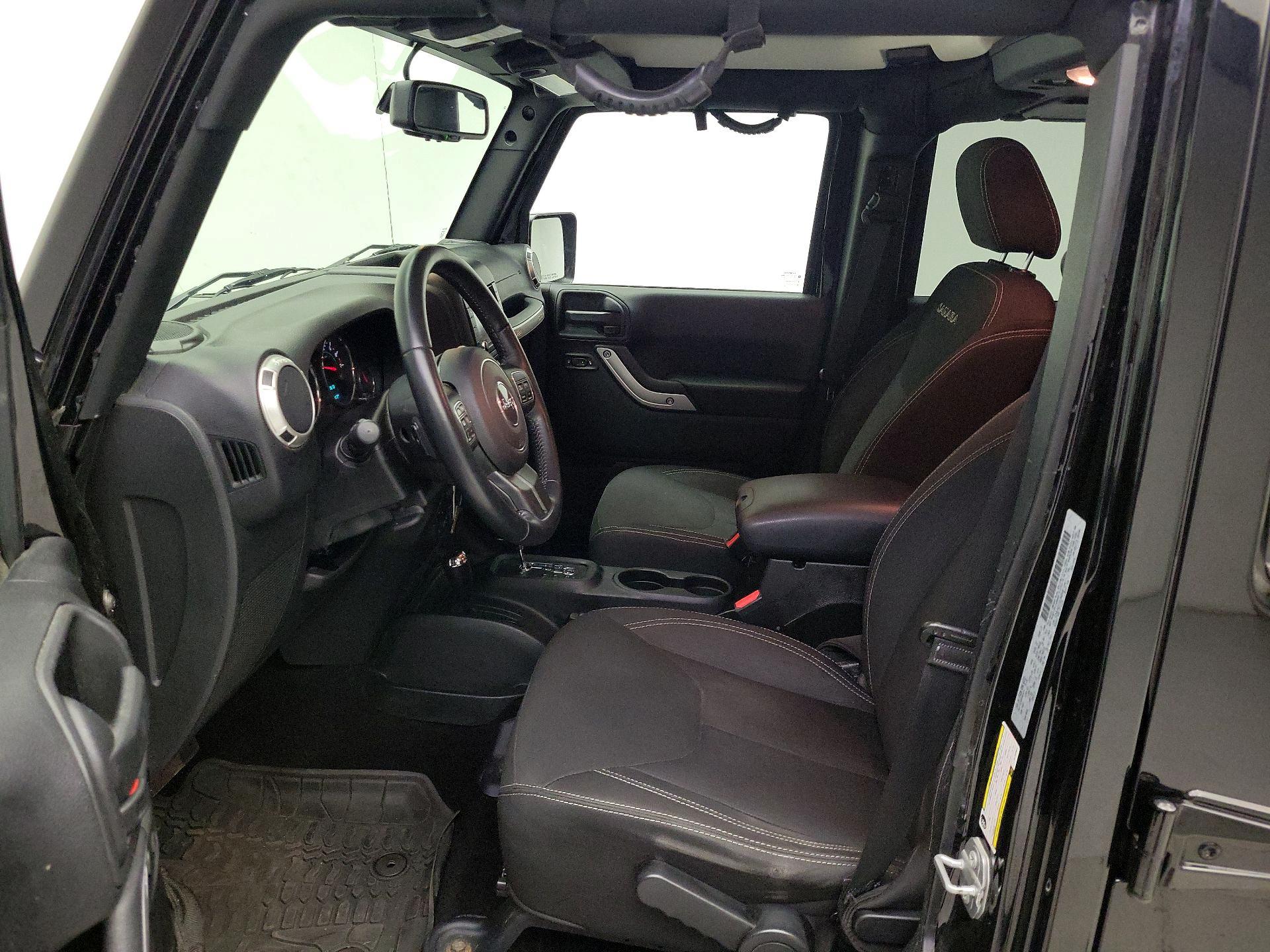 Thumbnail: 2016 Jeep Wrangler - 11