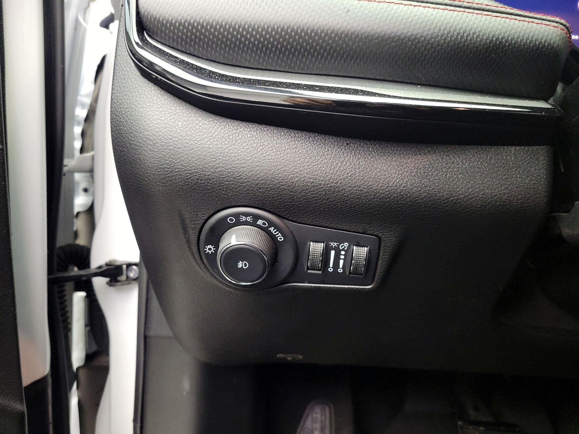 Thumbnail: 2022 Jeep Compass - 13