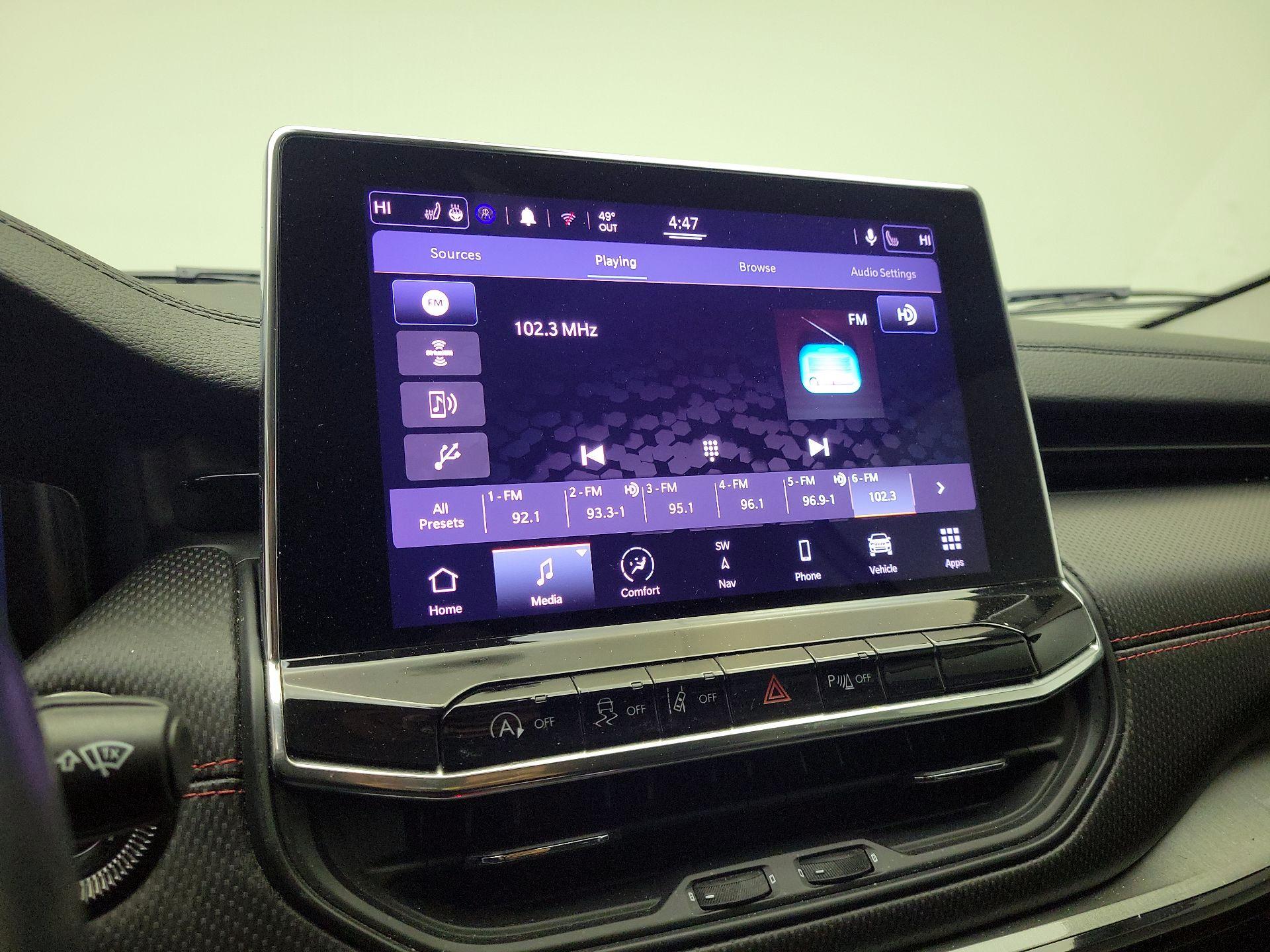 Thumbnail: 2022 Jeep Compass - 16