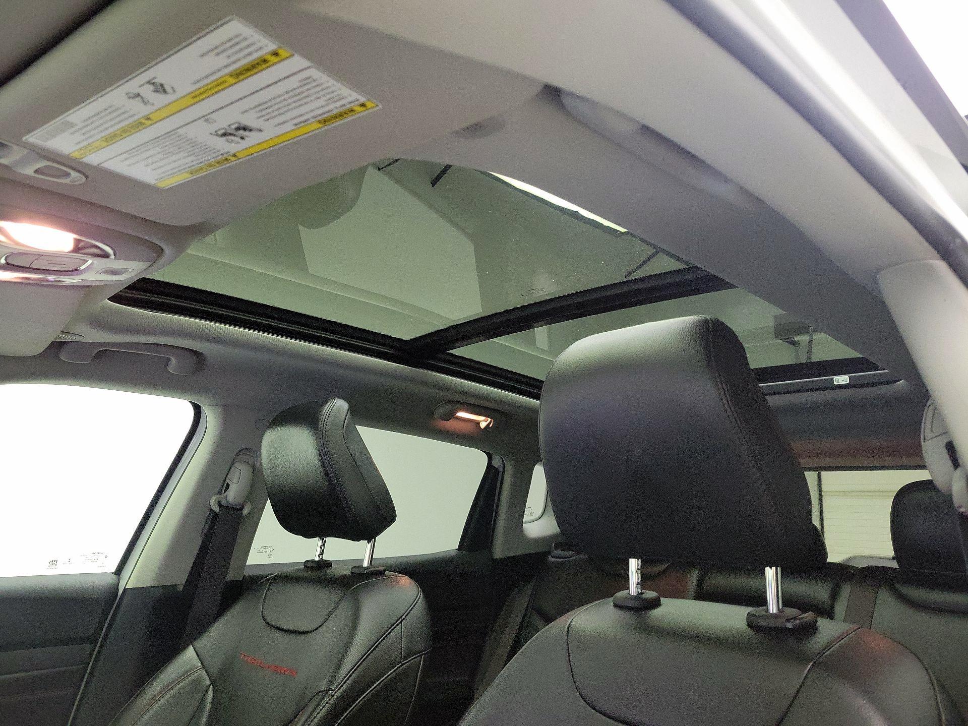 Thumbnail: 2022 Jeep Compass - 20