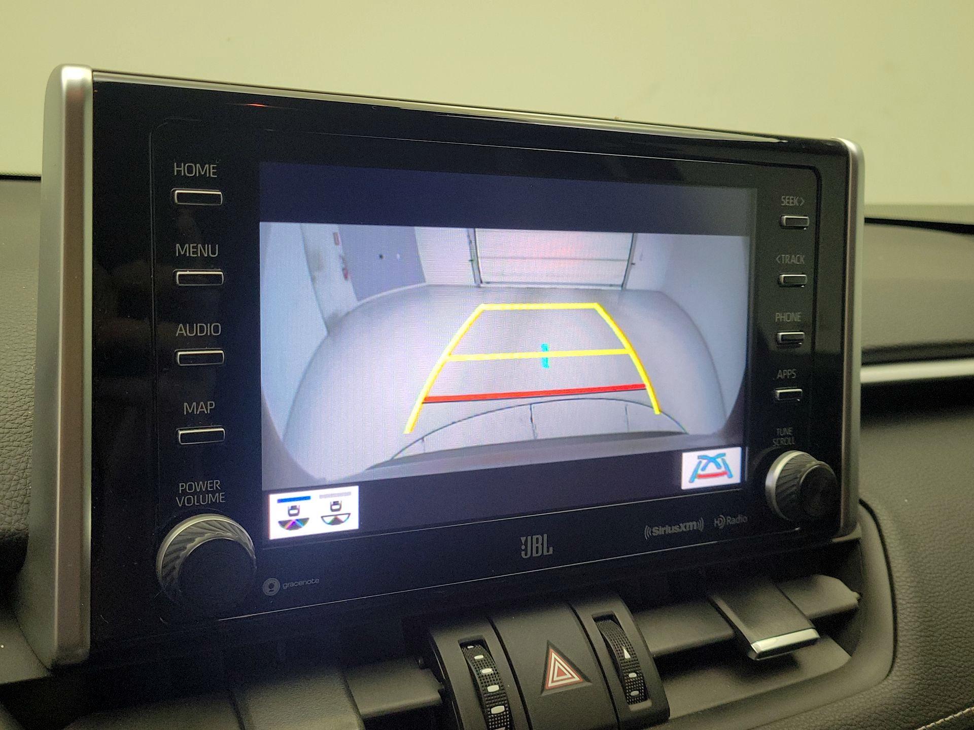 Thumbnail: 2020 Toyota RAV4 - 15