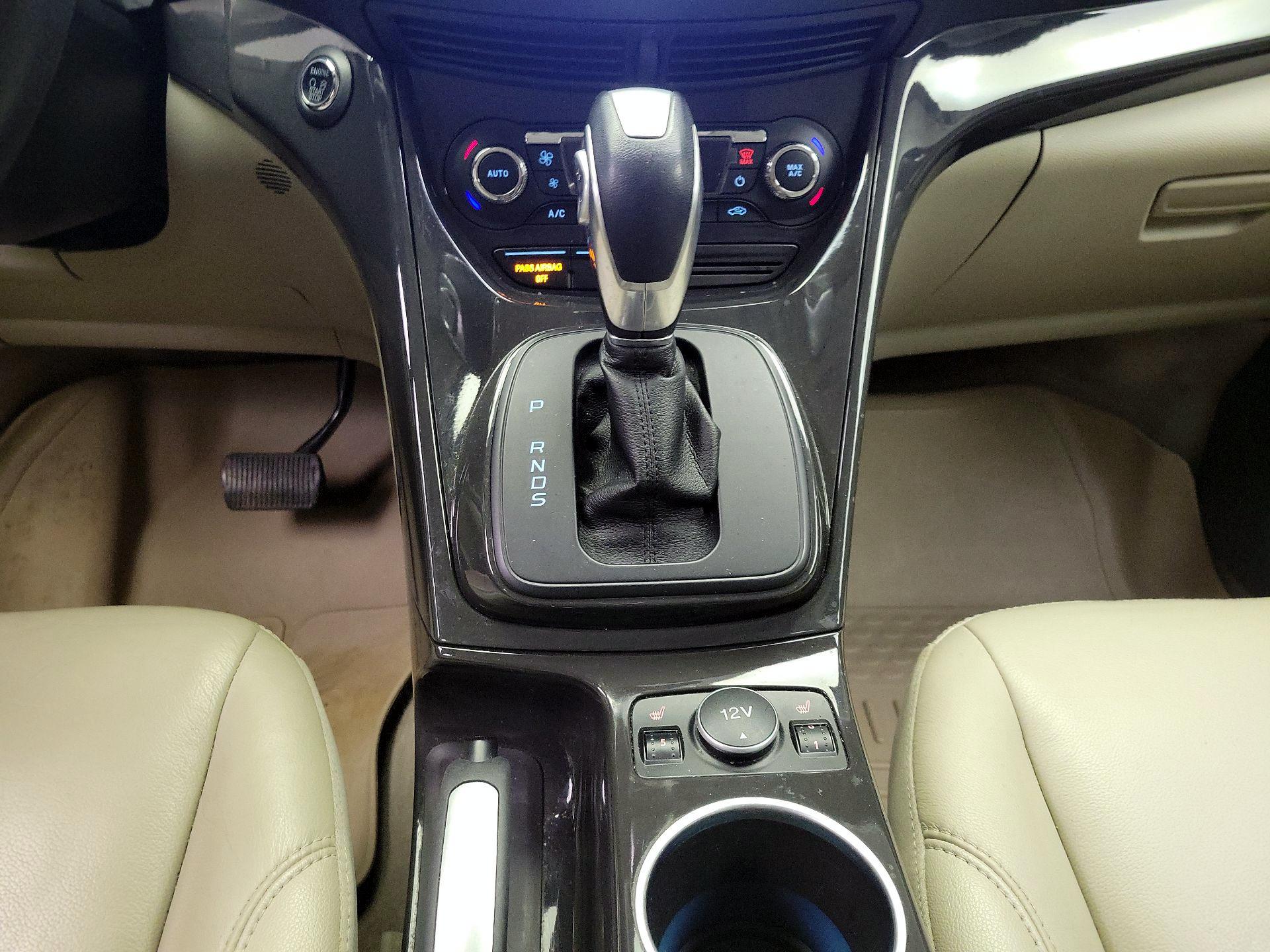 Thumbnail: 2016 Ford Escape - 17