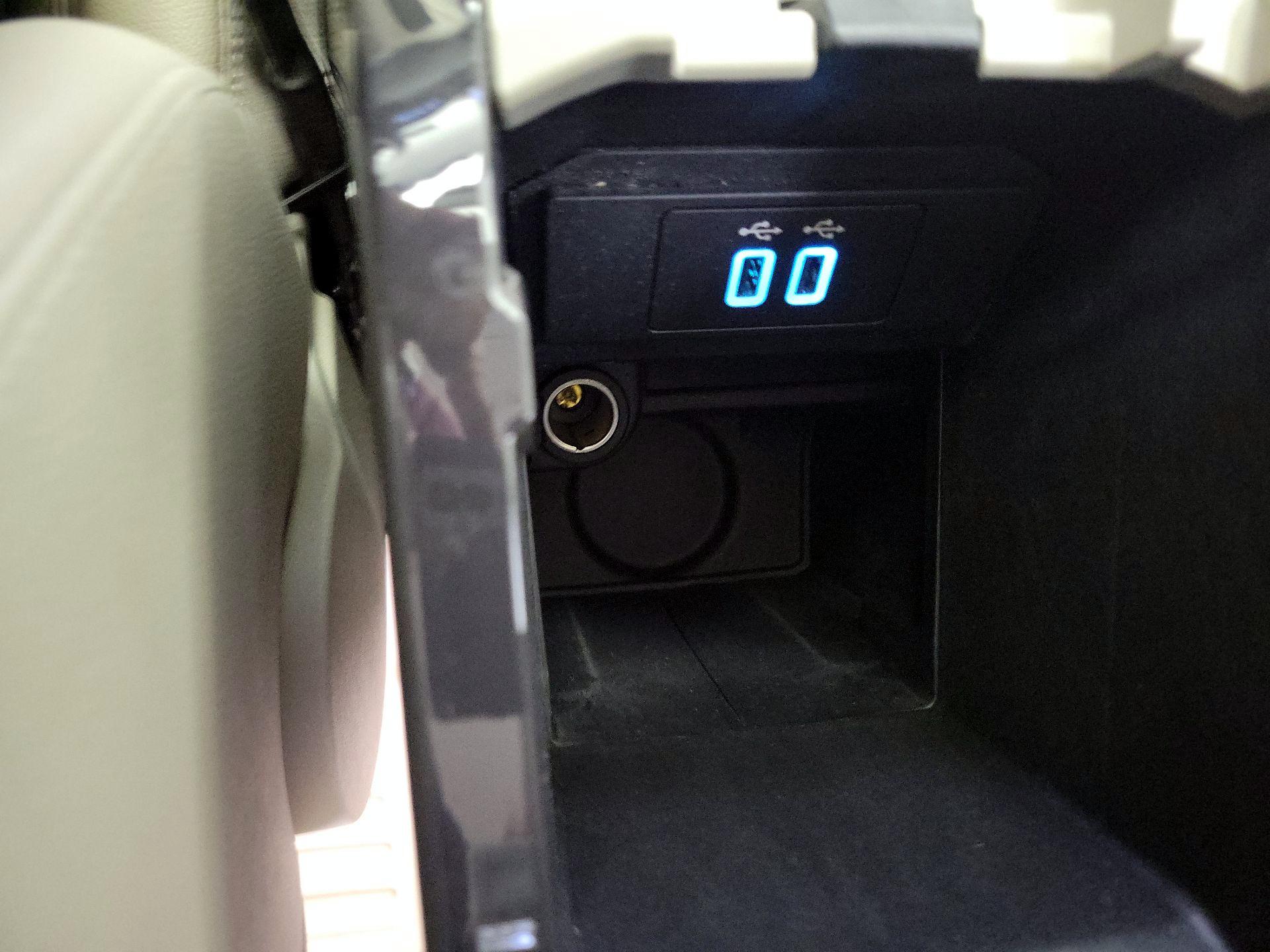 Thumbnail: 2016 Ford Escape - 18