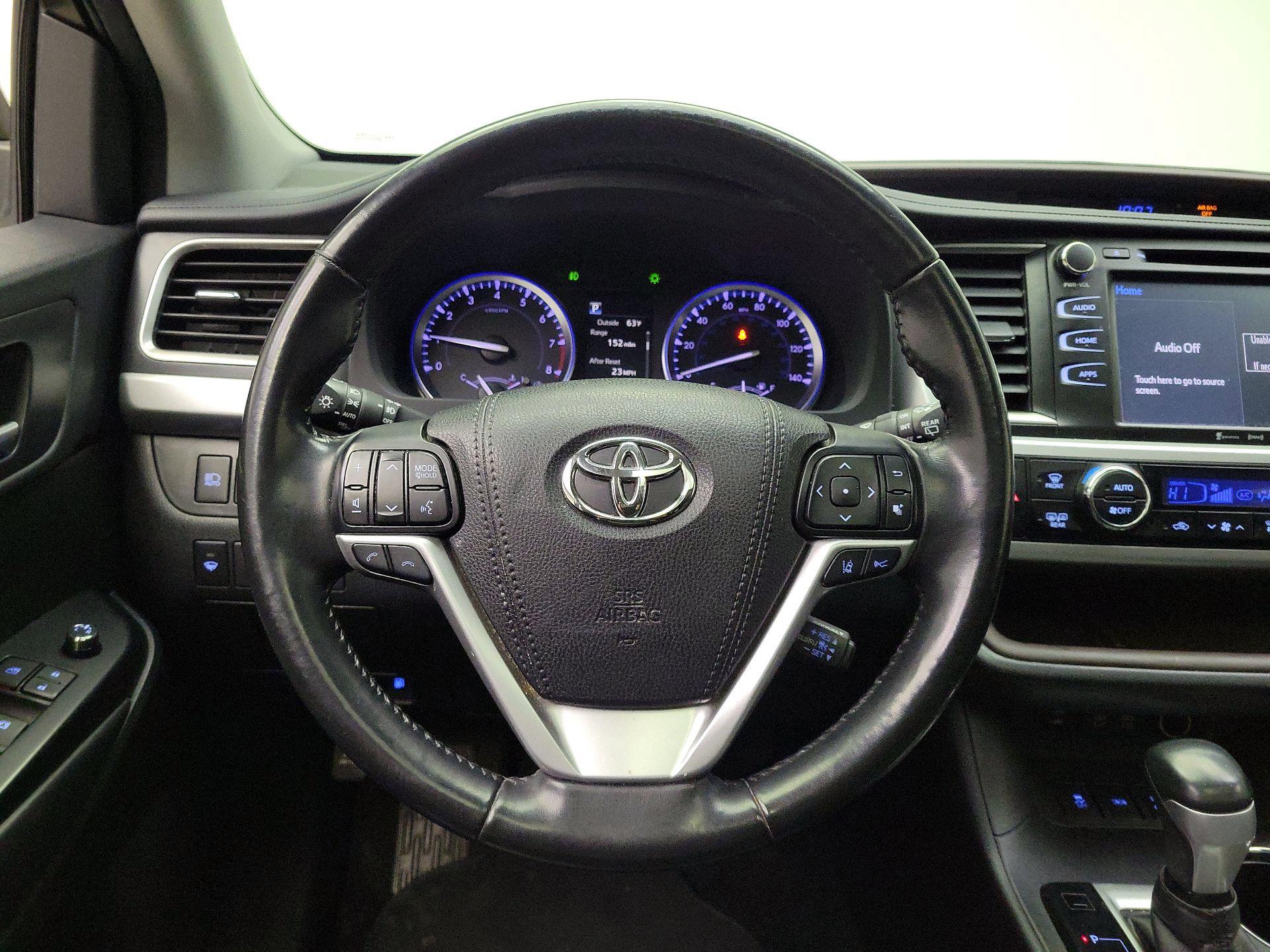 Thumbnail: 2018 Toyota Highlander - 10