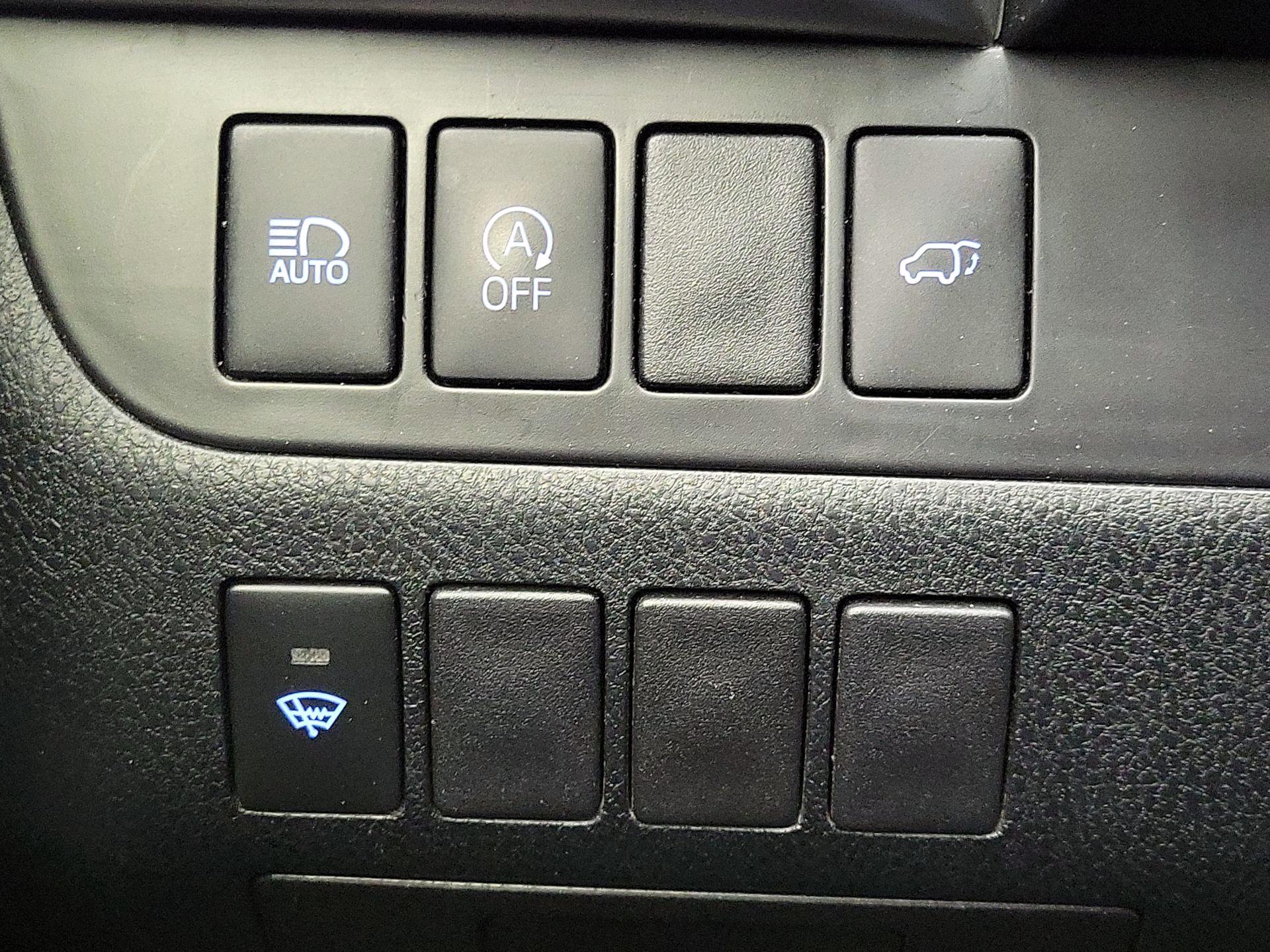 Thumbnail: 2018 Toyota Highlander - 13