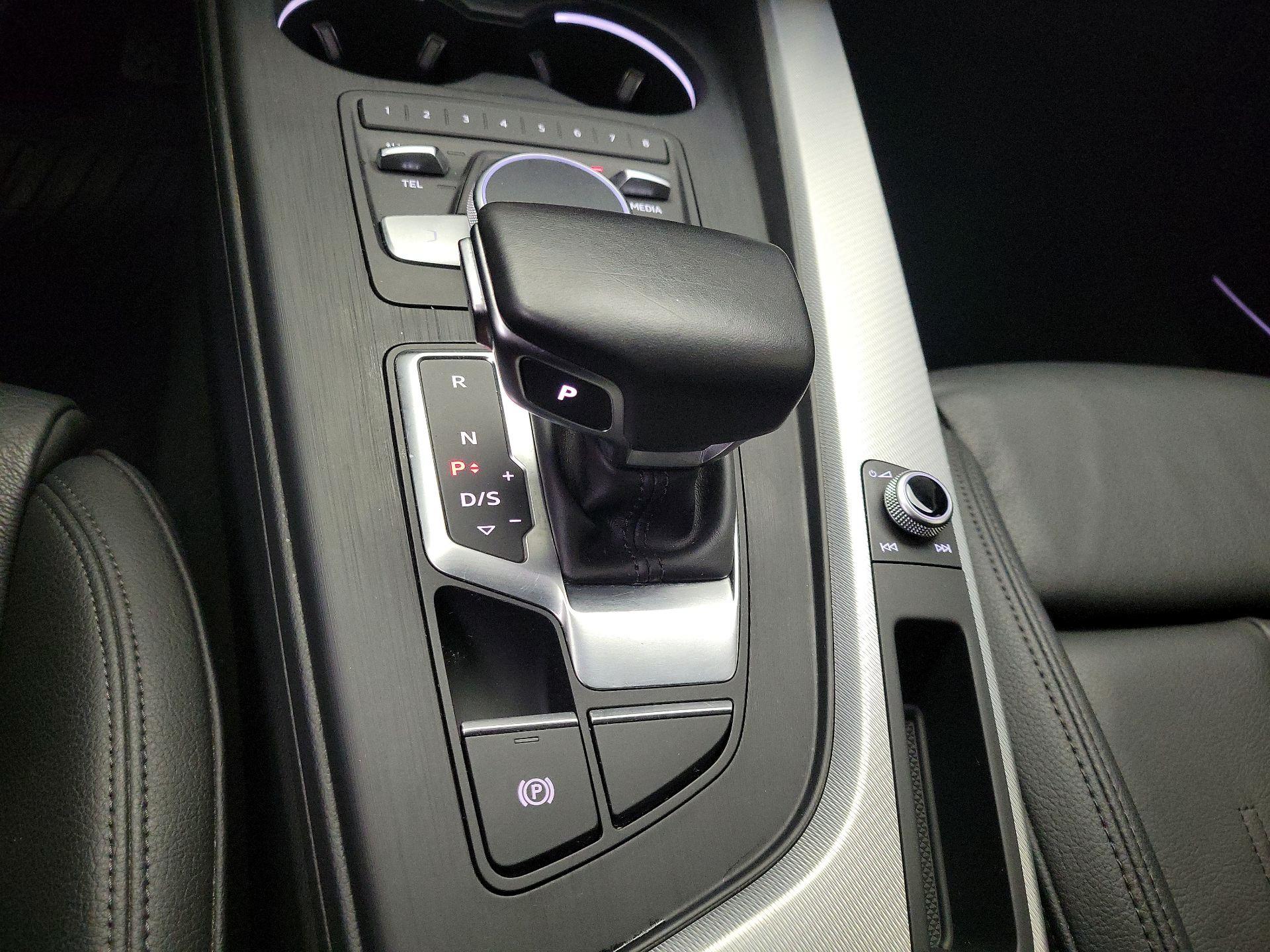 Thumbnail: 2018 Audi A4 - 18