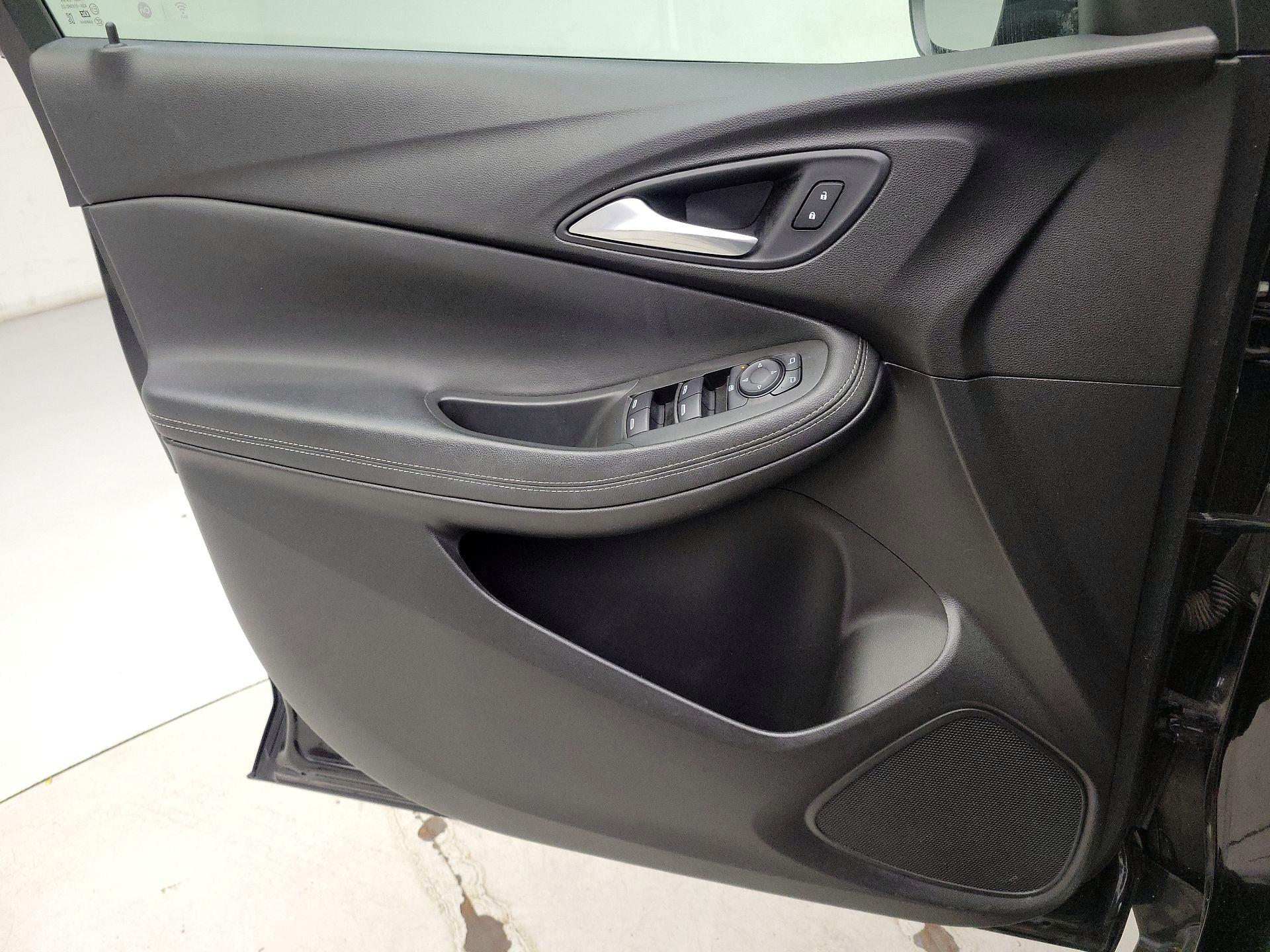 Thumbnail: 2020 Buick Encore GX - 12