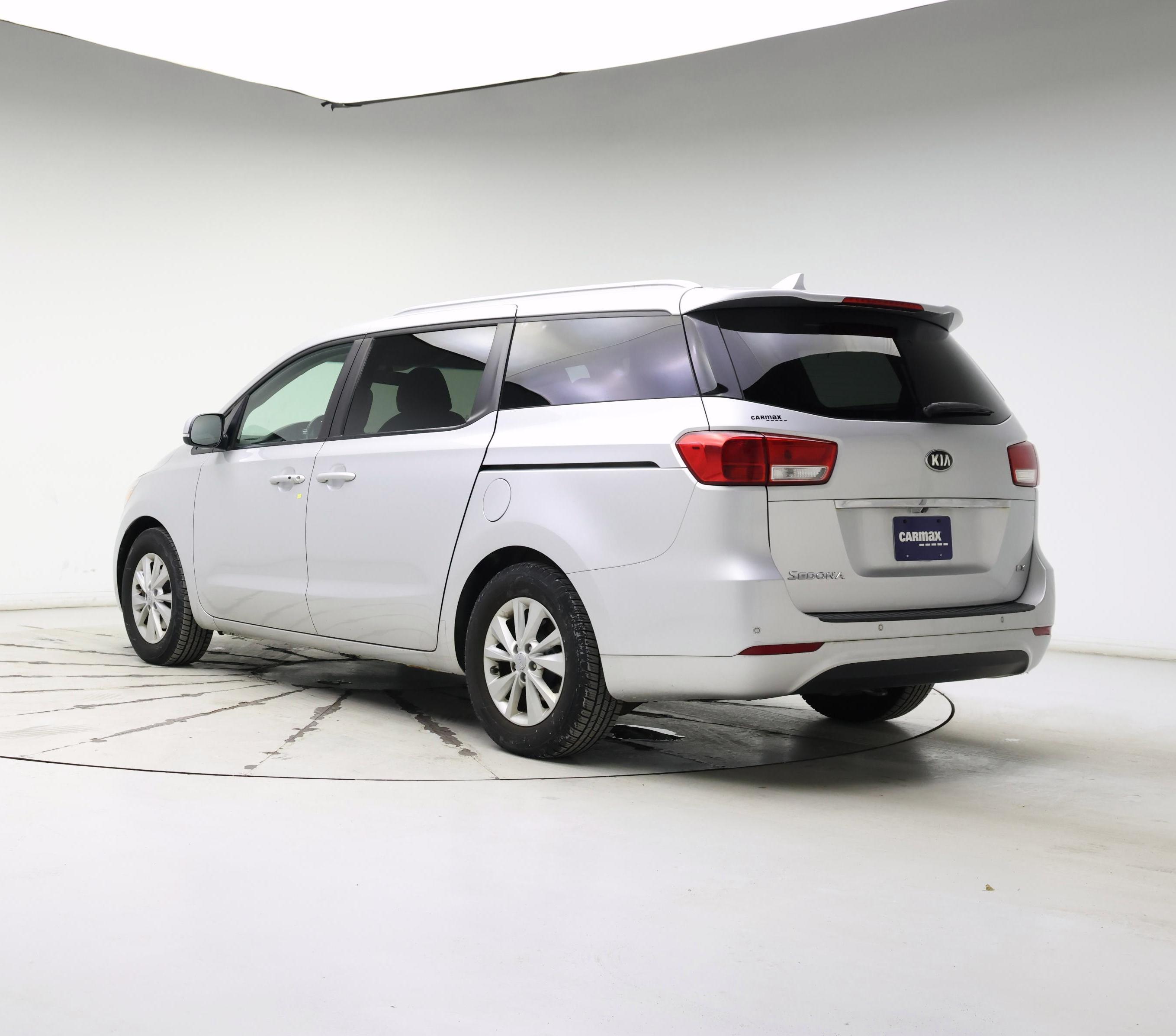 Thumbnail: 2017 Kia Sedona - 2