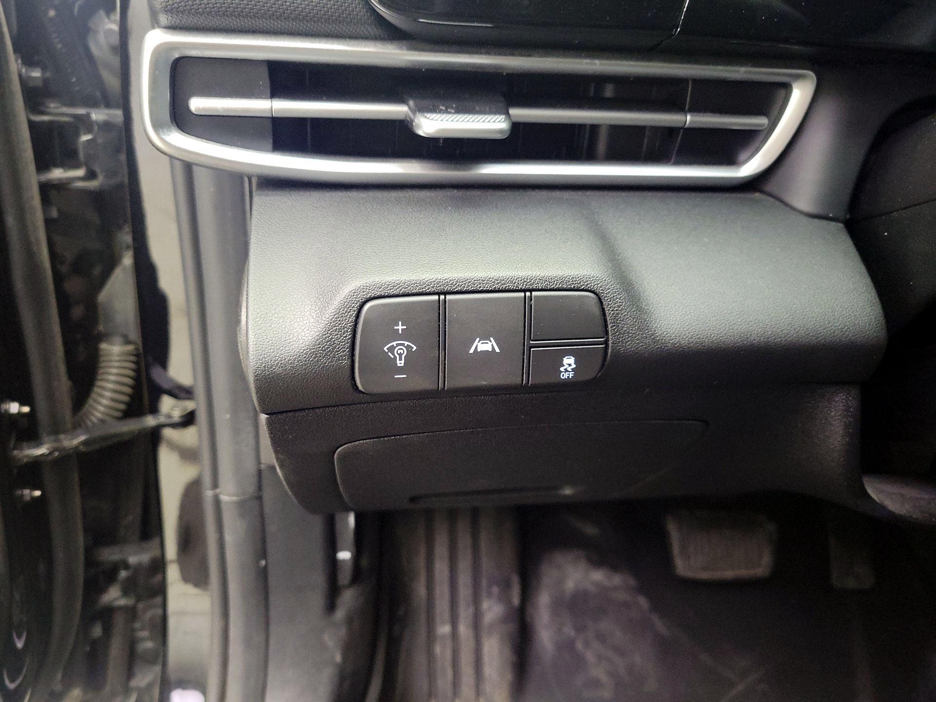 Thumbnail: 2022 Hyundai Elantra - 13