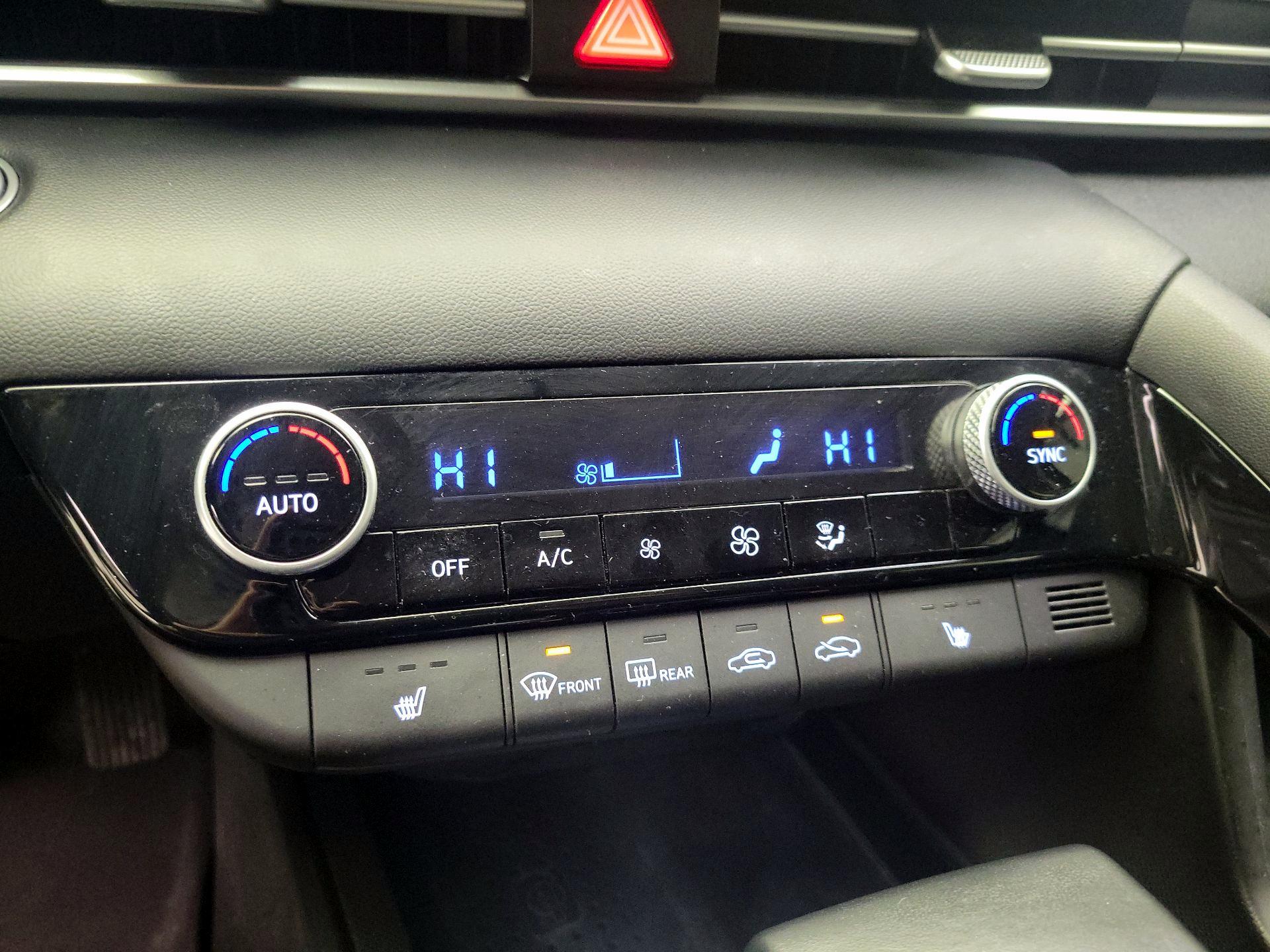 Thumbnail: 2022 Hyundai Elantra - 16