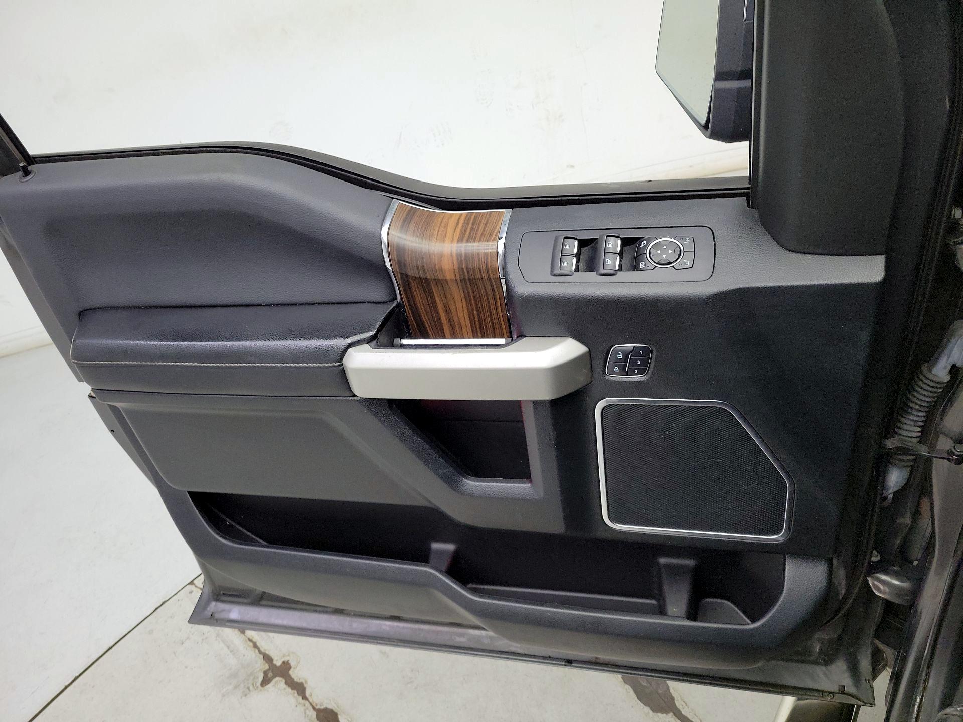 Thumbnail: 2016 Ford F-150 - 12