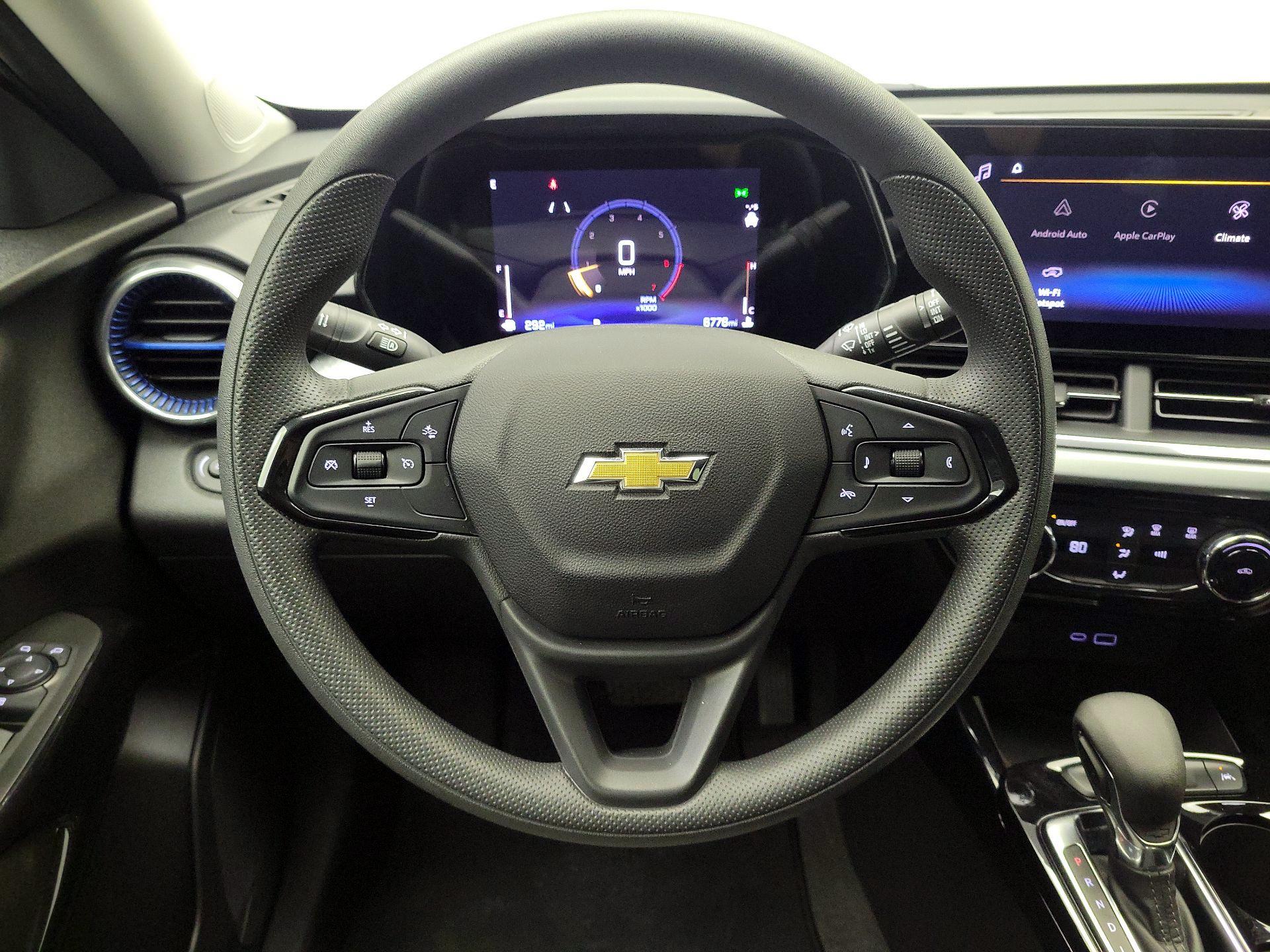 Thumbnail: 2025 Chevrolet Trax - 10