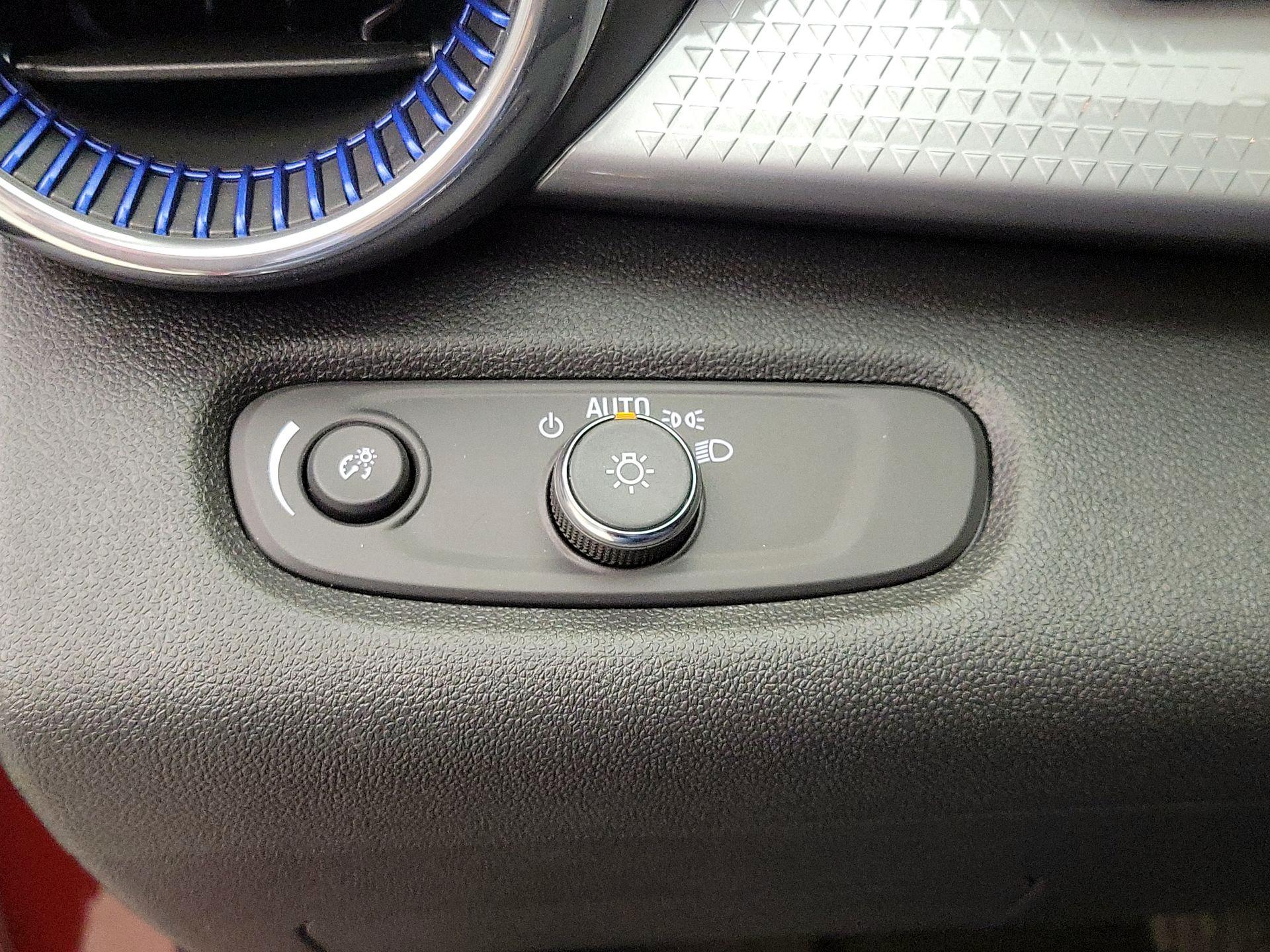 Thumbnail: 2025 Chevrolet Trax - 13