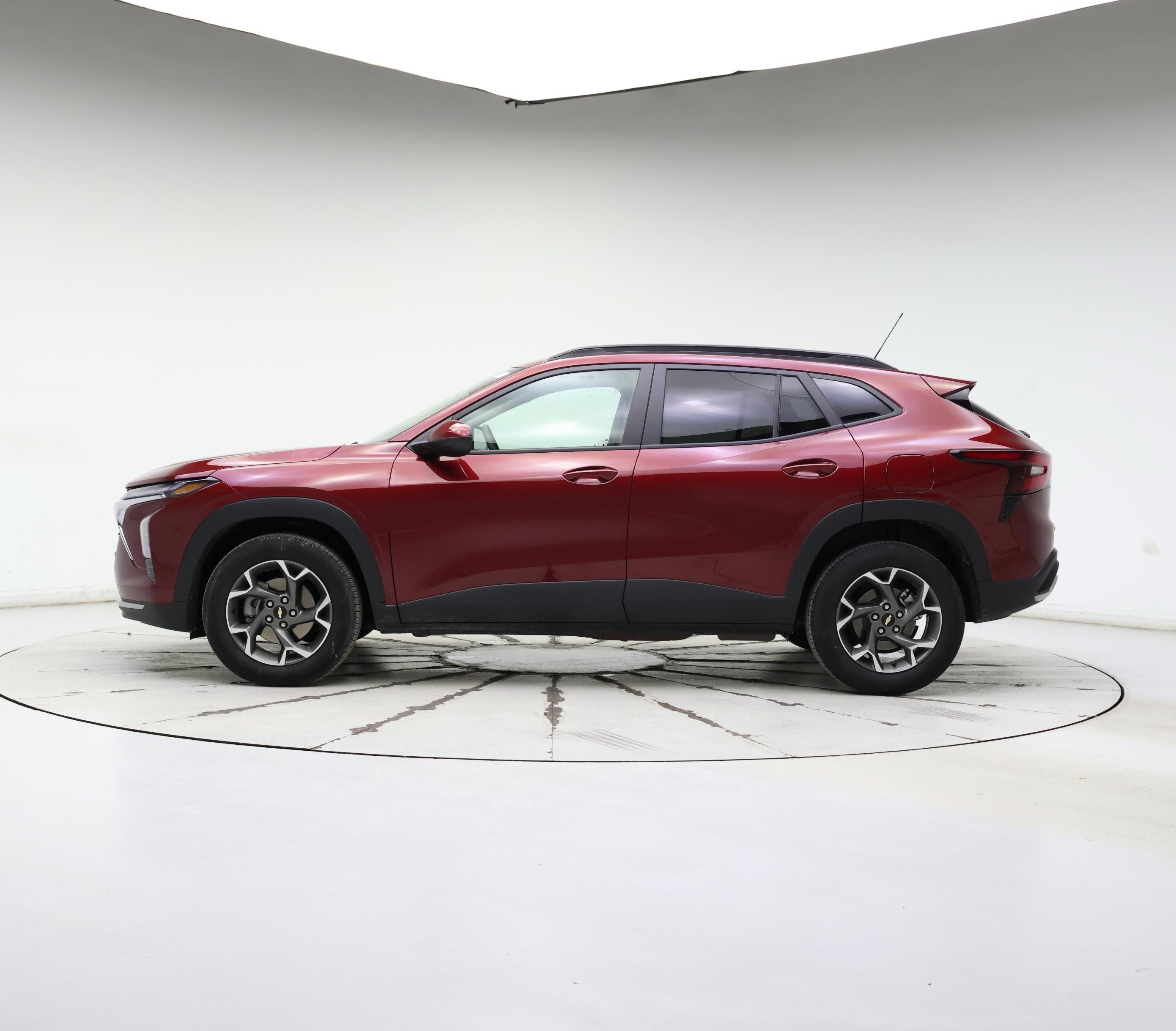 Thumbnail: 2025 Chevrolet Trax - 3