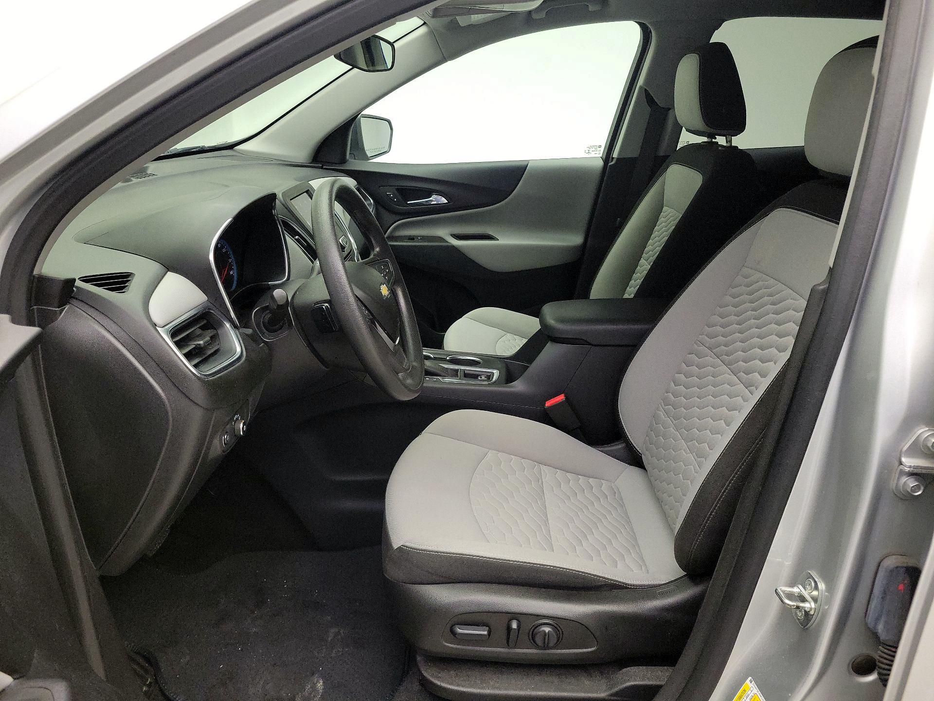 Thumbnail: 2021 Chevrolet Equinox - 11