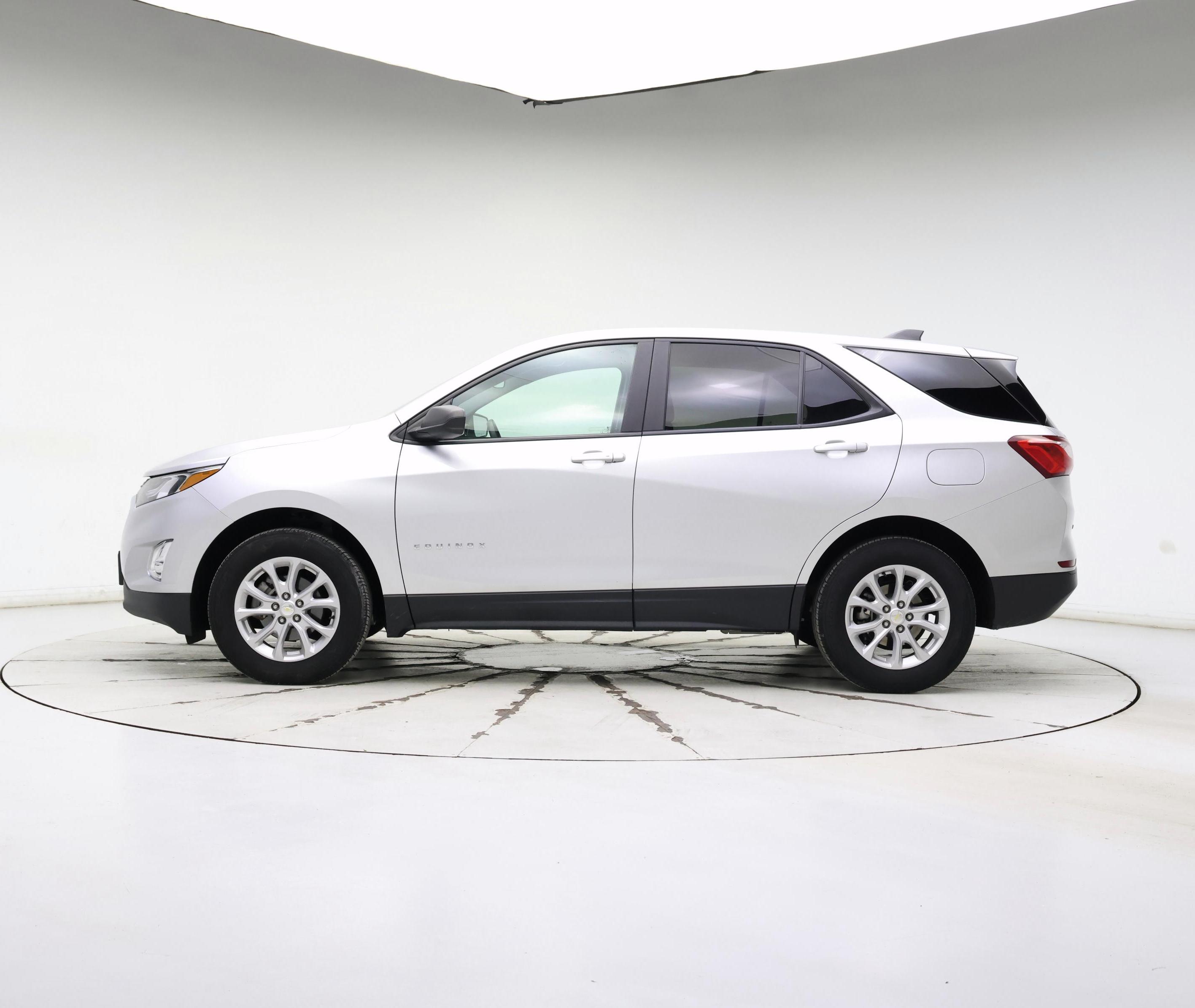 Thumbnail: 2021 Chevrolet Equinox - 3