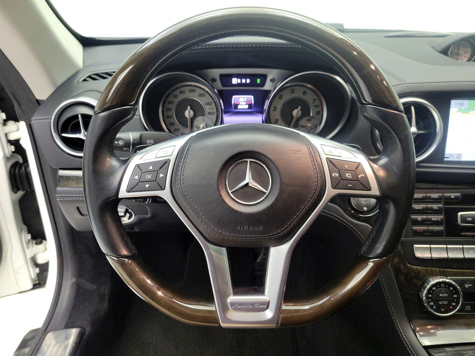 Thumbnail: 2016 Mercedes-Benz SL-Class - 10