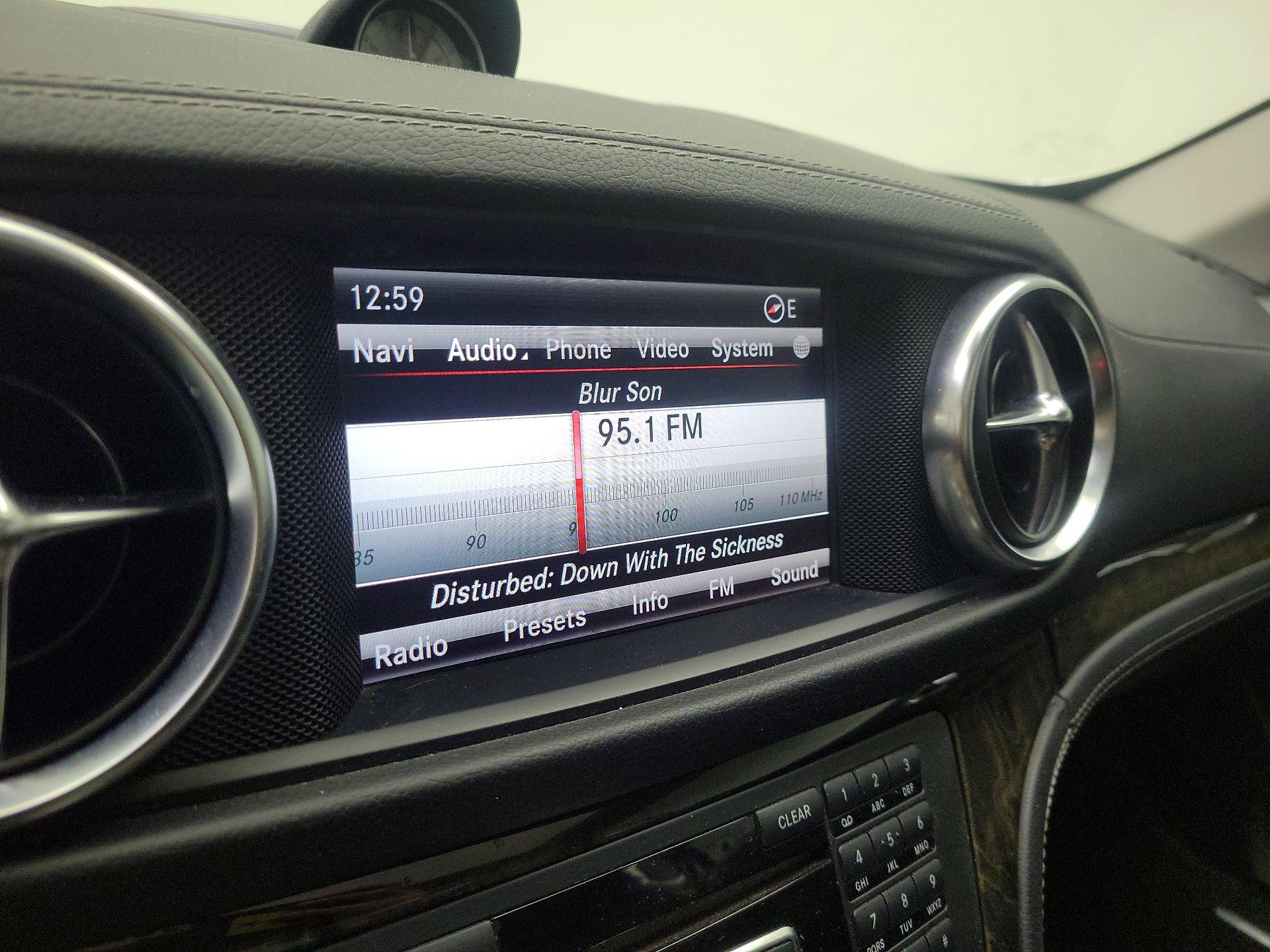 Thumbnail: 2016 Mercedes-Benz SL-Class - 16