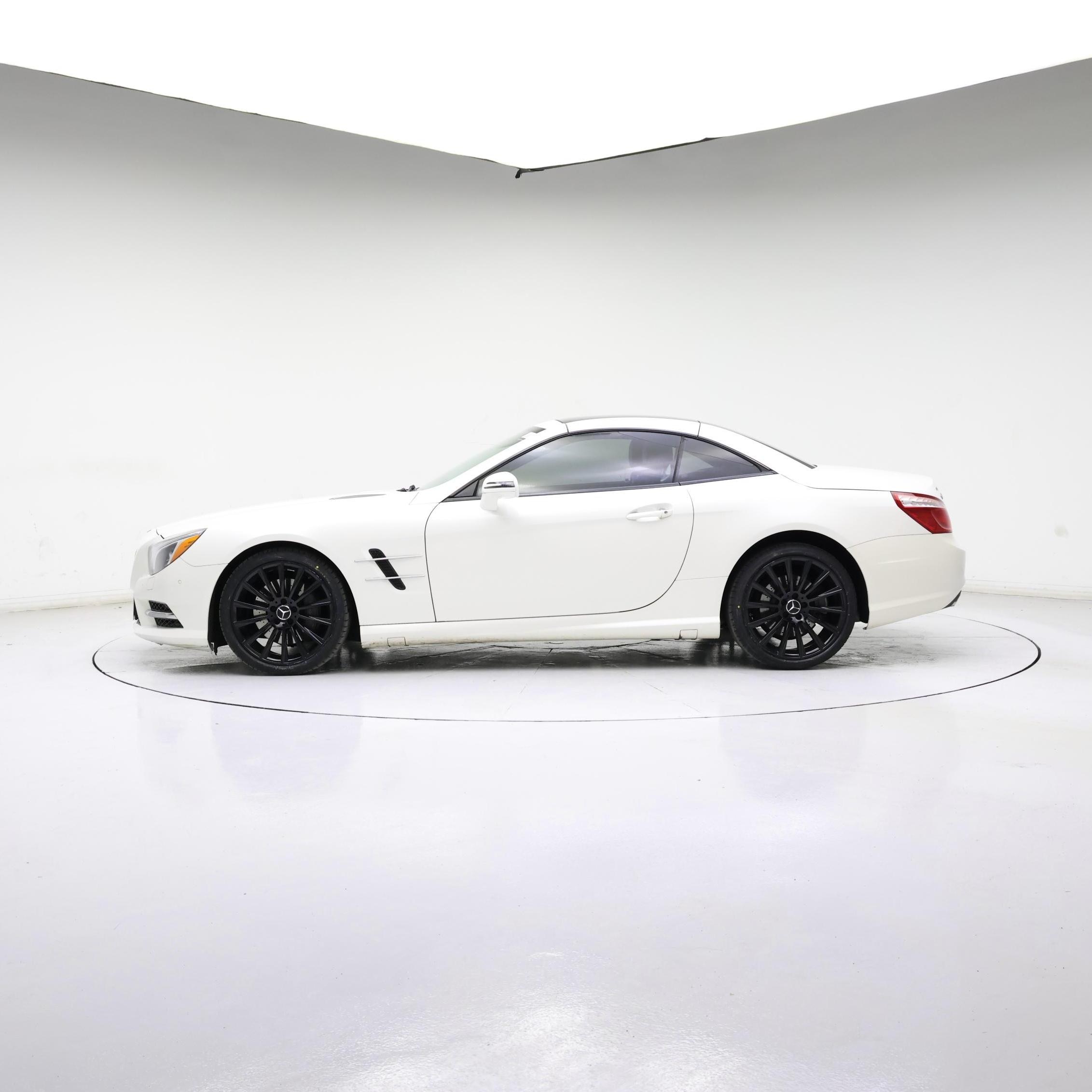 Thumbnail: 2016 Mercedes-Benz SL-Class - 3