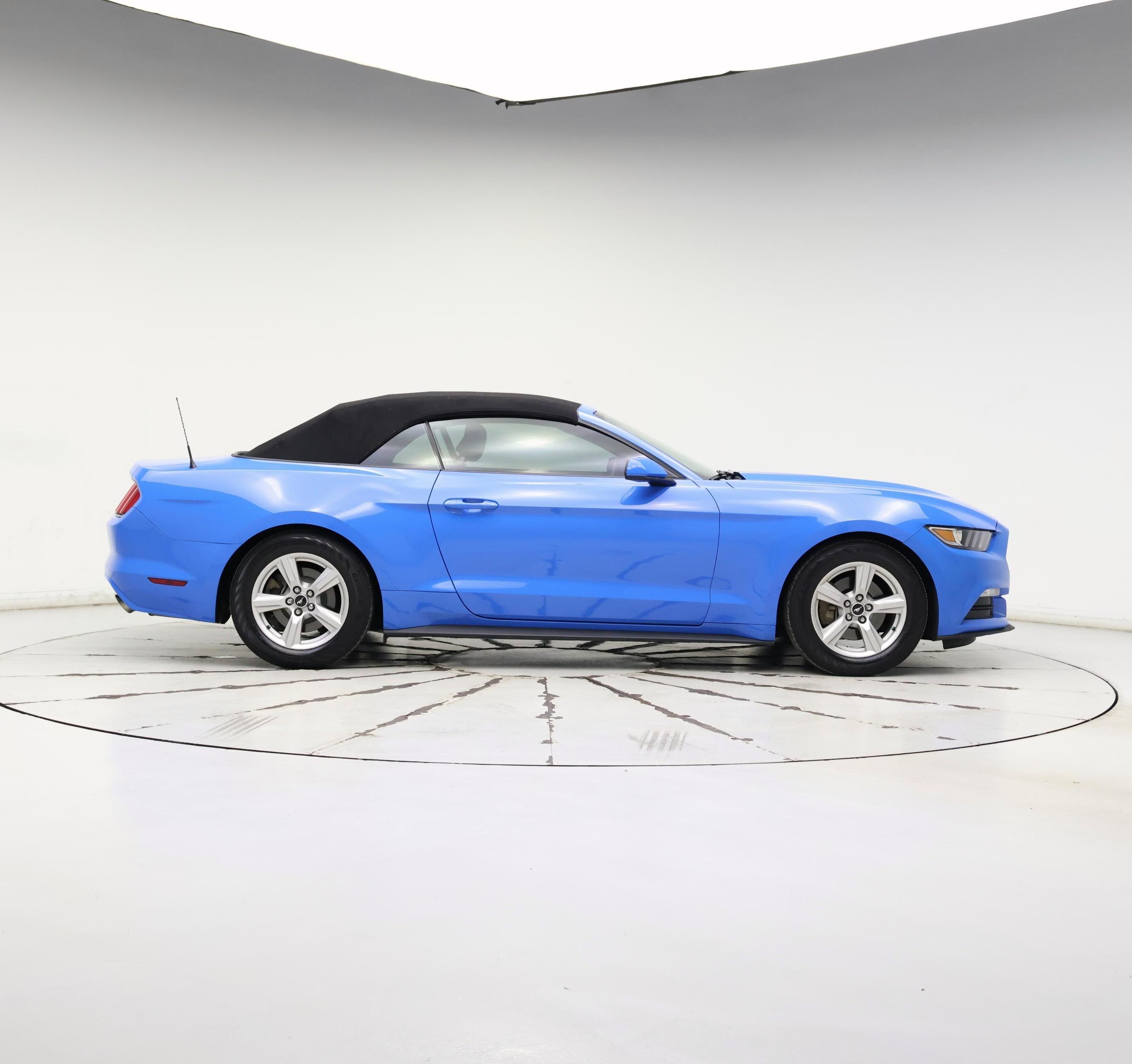 Thumbnail: 2017 Ford Mustang - 7