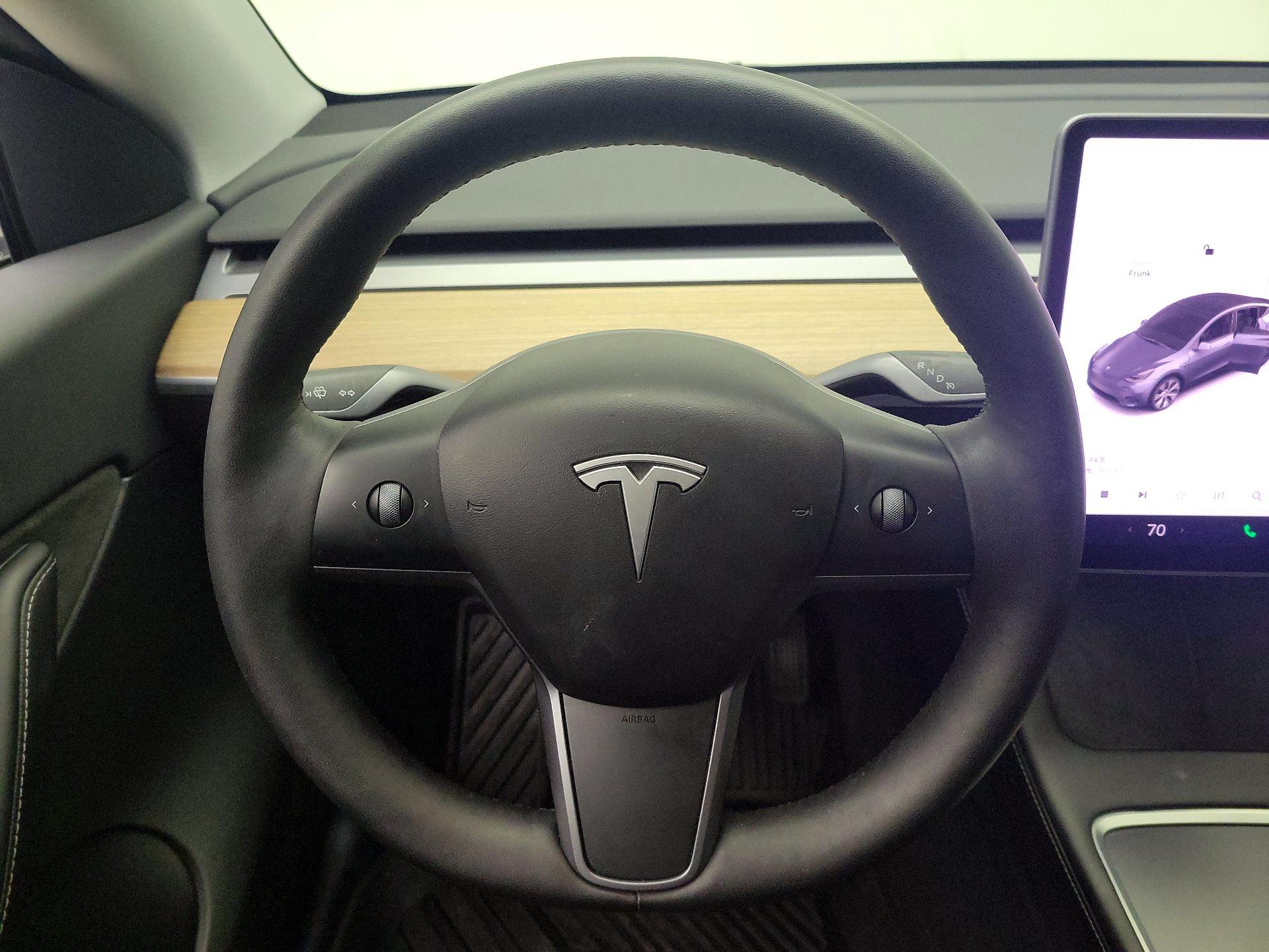 Thumbnail: 2022 Tesla Model Y - 10