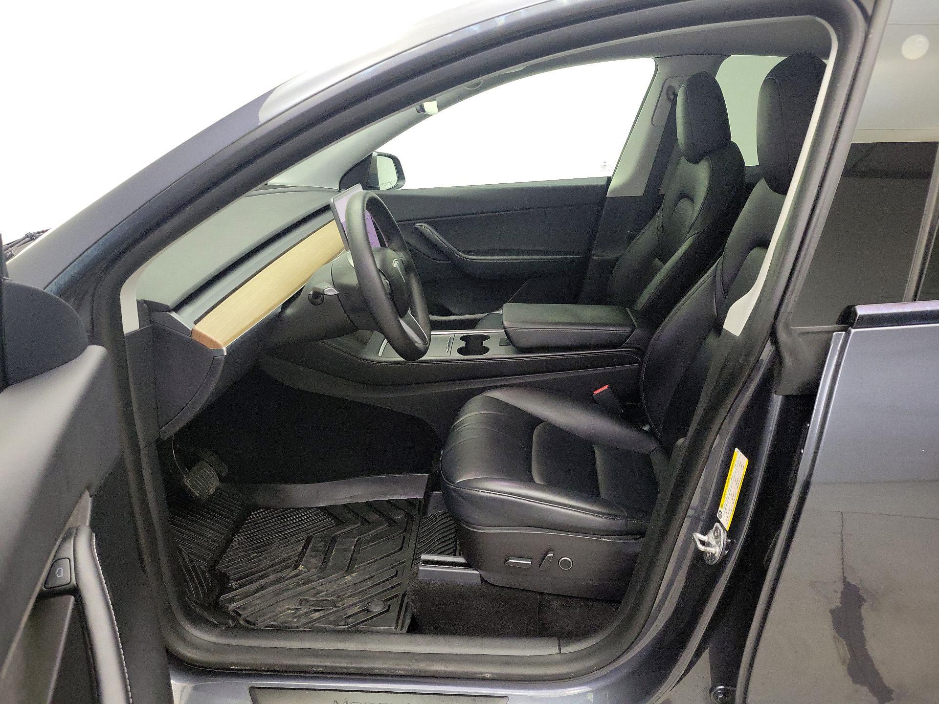 Thumbnail: 2022 Tesla Model Y - 11