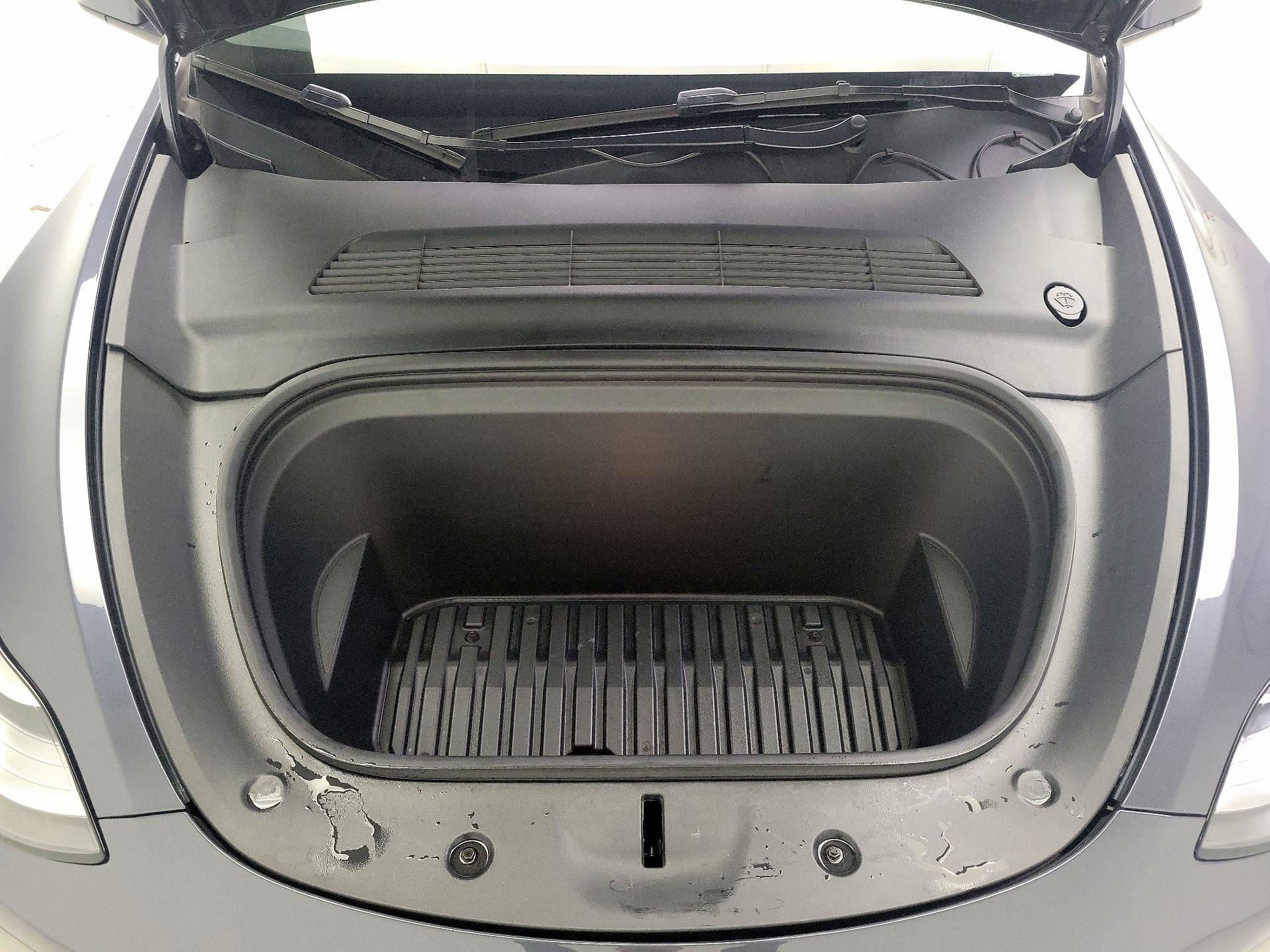 Thumbnail: 2022 Tesla Model Y - 20