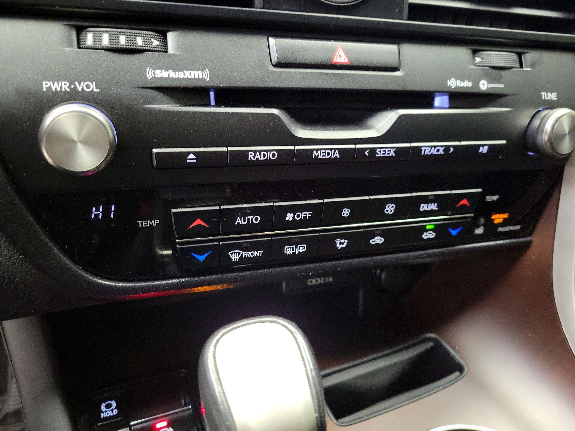 Thumbnail: 2022 Lexus RX - 15