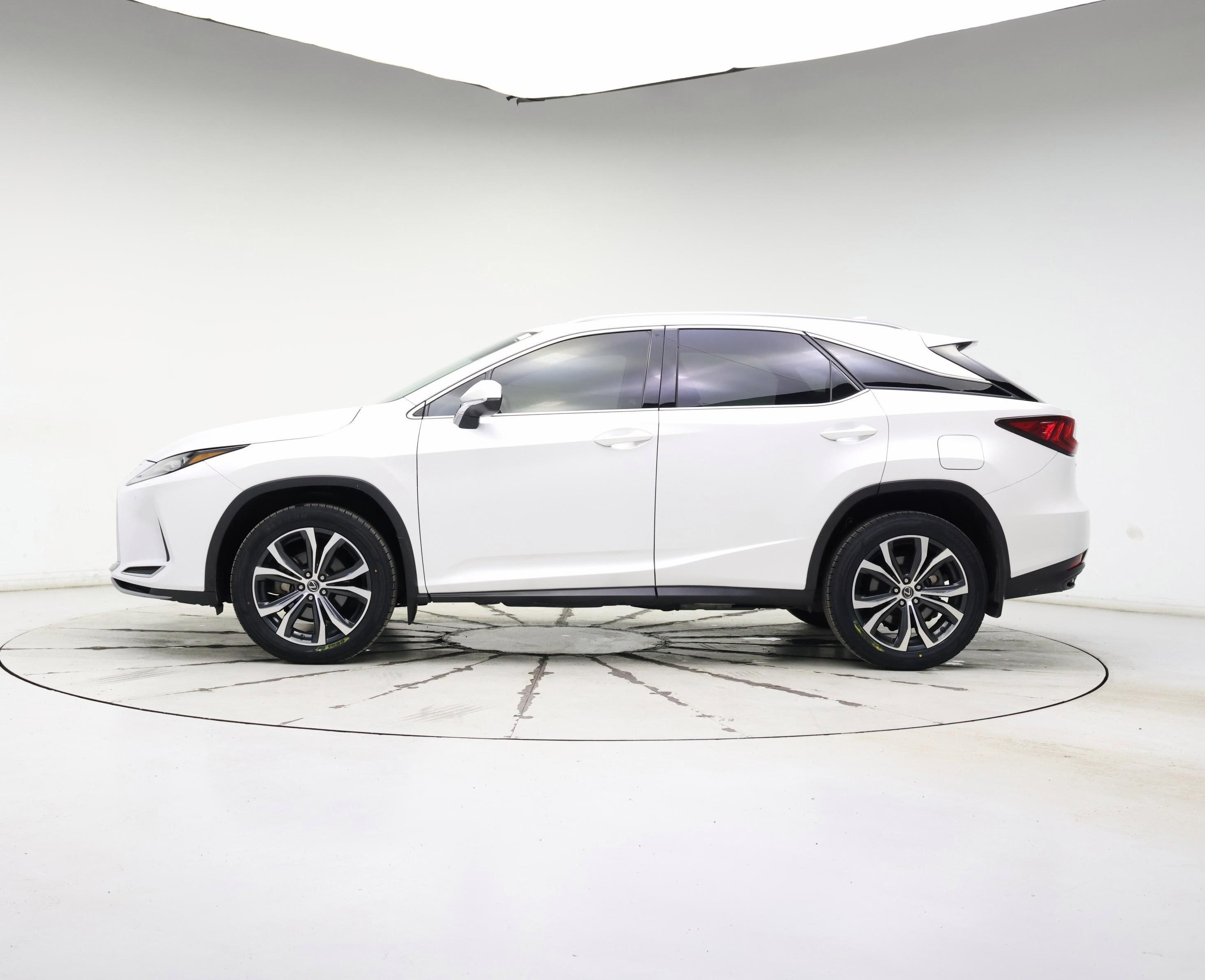 Thumbnail: 2022 Lexus RX - 3