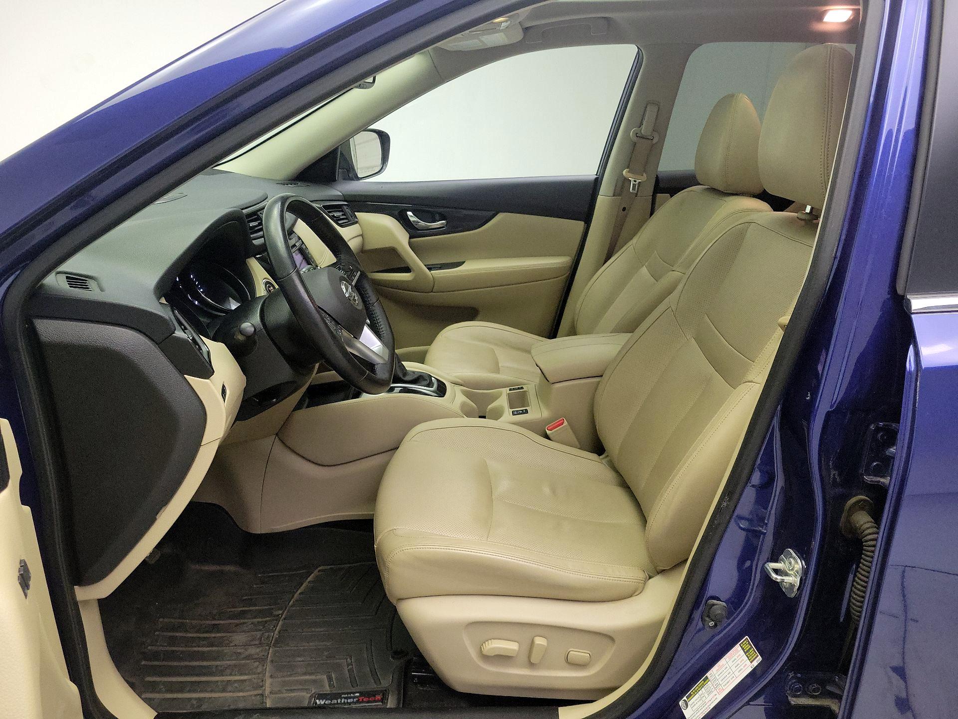 Thumbnail: 2018 Nissan Rogue - 11