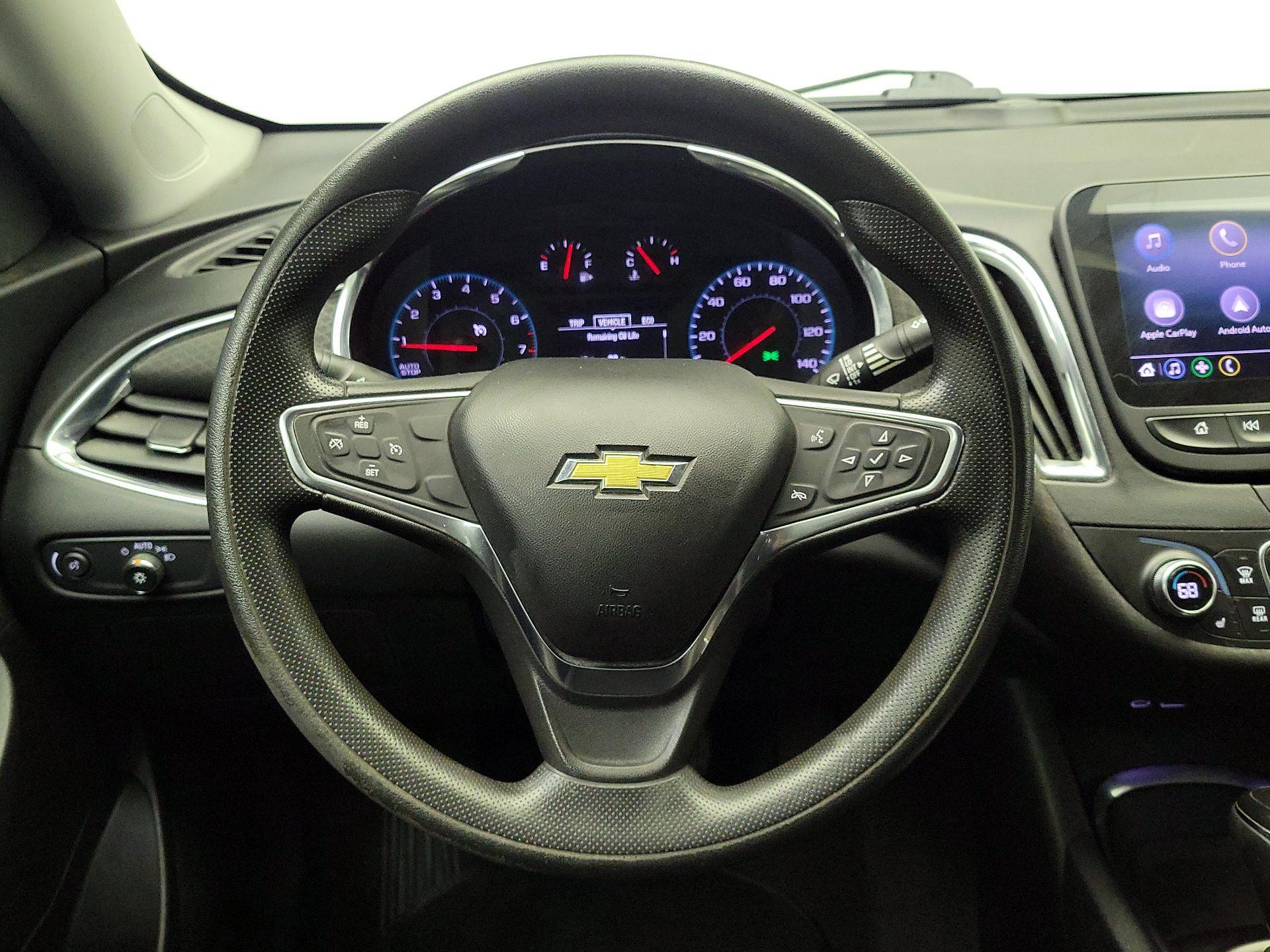 Thumbnail: 2020 Chevrolet Malibu - 10