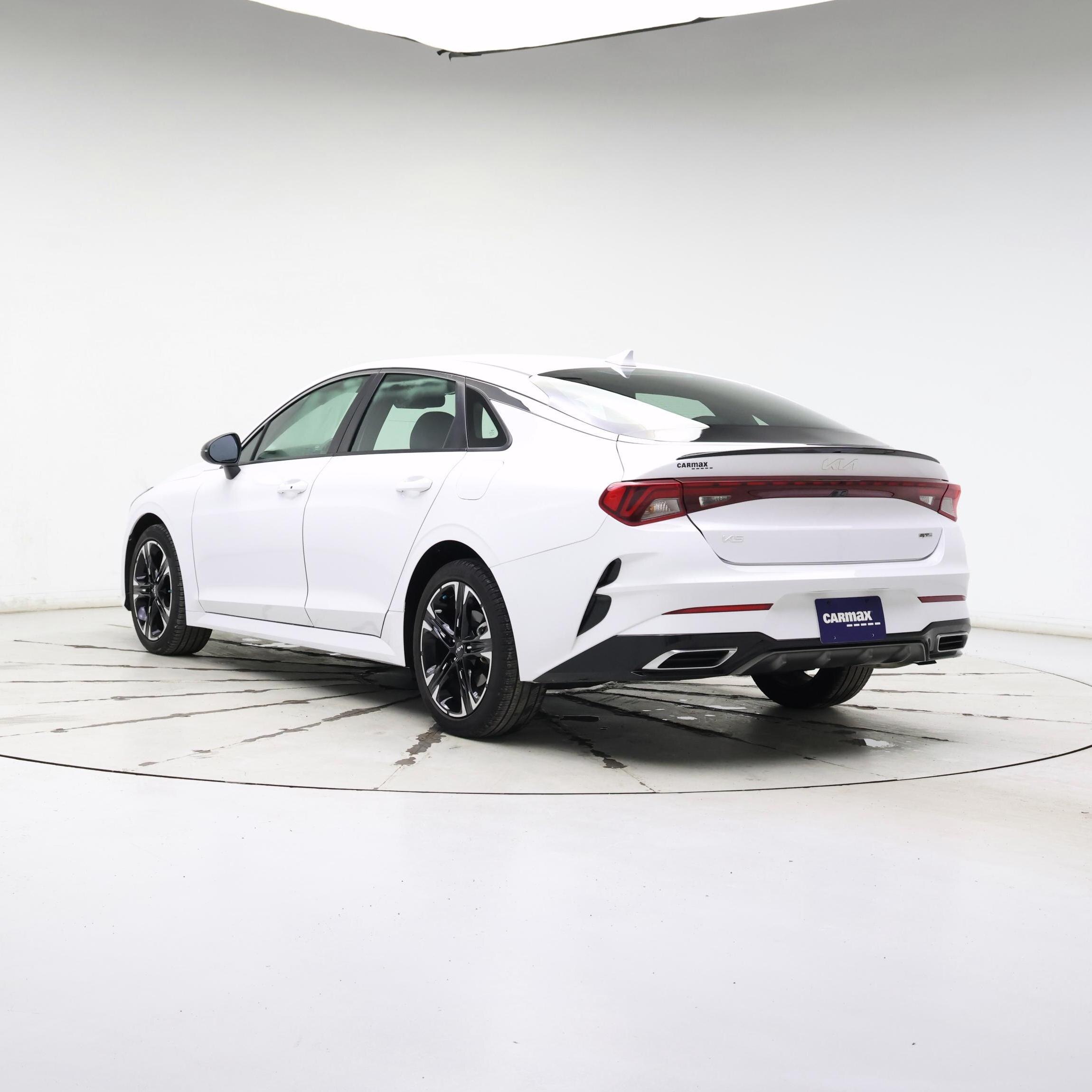 Thumbnail: 2023 Kia K5 - 2