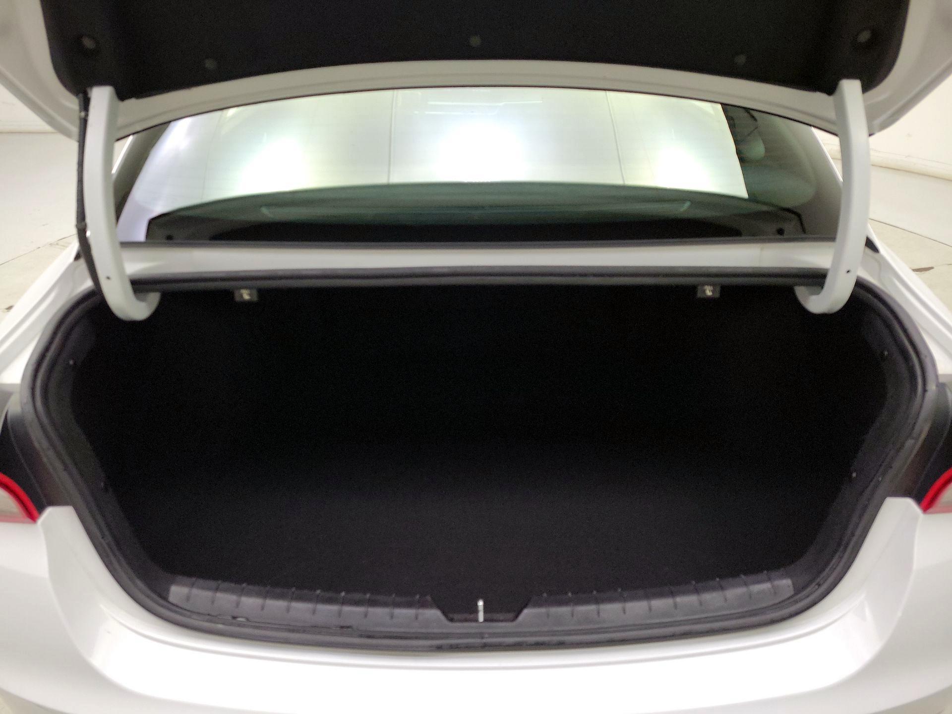 Thumbnail: 2023 Kia K5 - 19