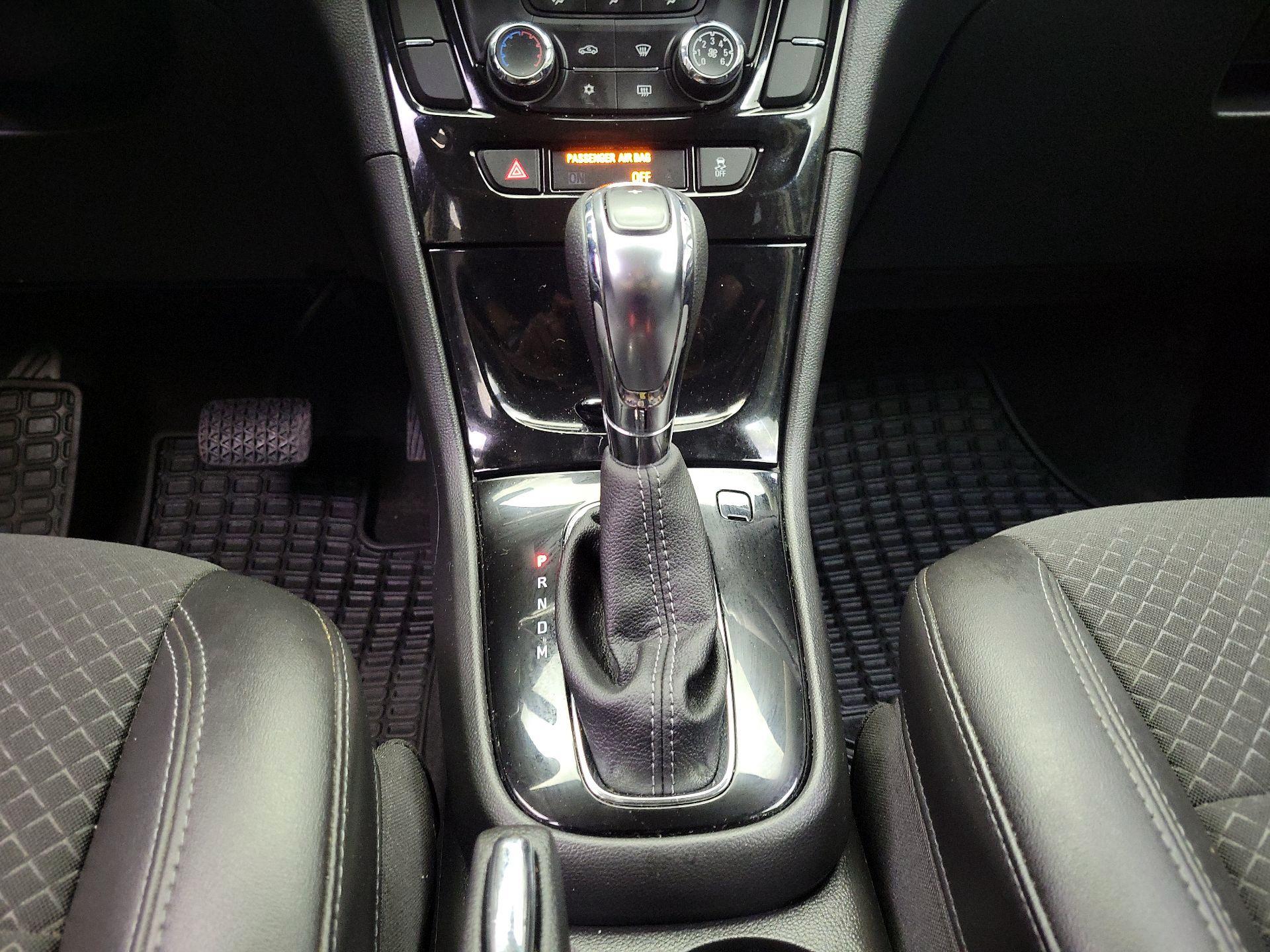 Thumbnail: 2019 Buick Encore - 17