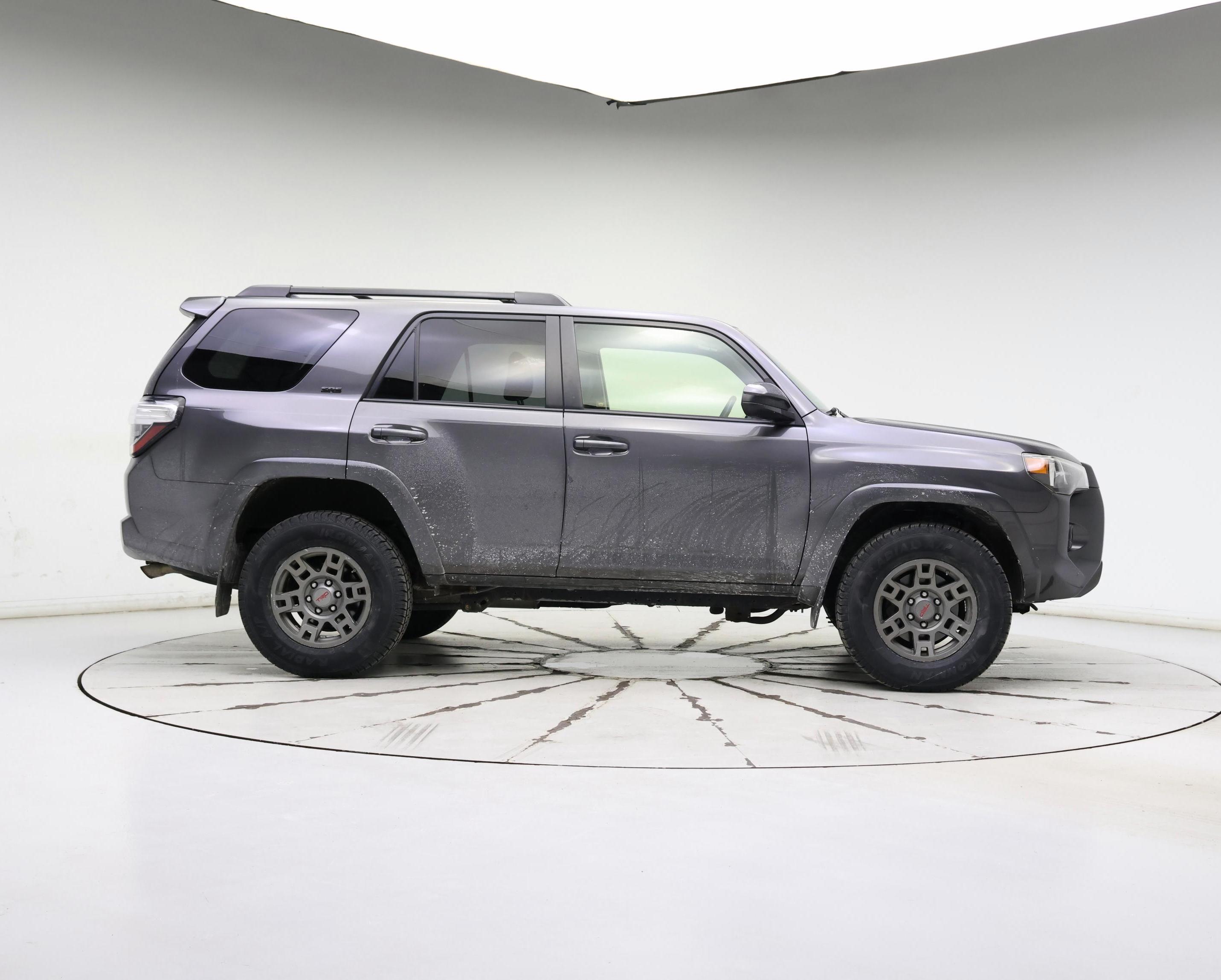 Thumbnail: 2014 Toyota 4Runner - 7