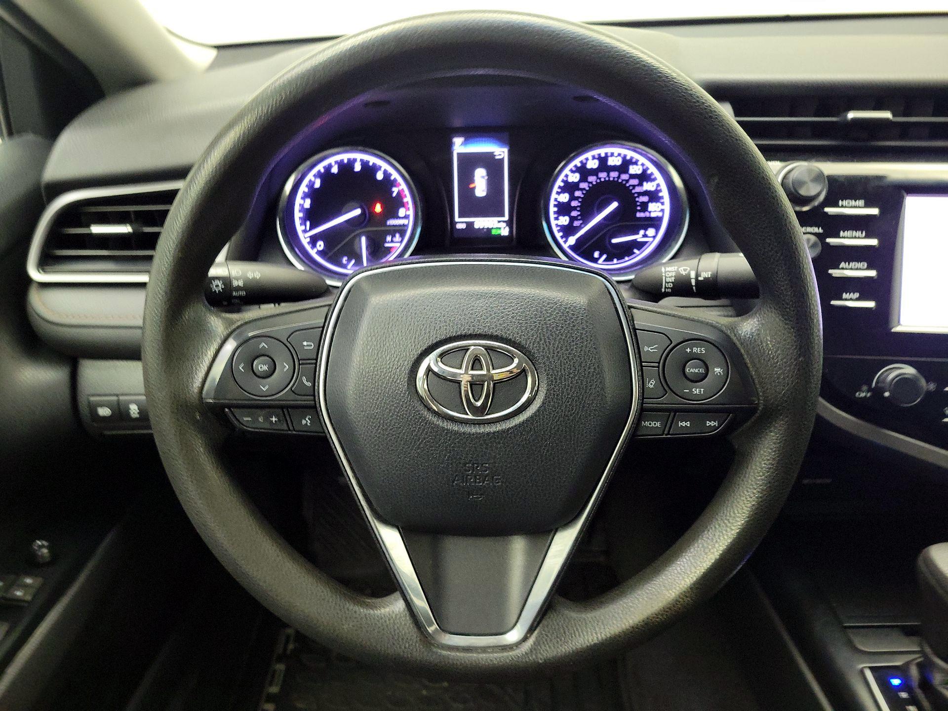 Thumbnail: 2019 Toyota Camry - 10