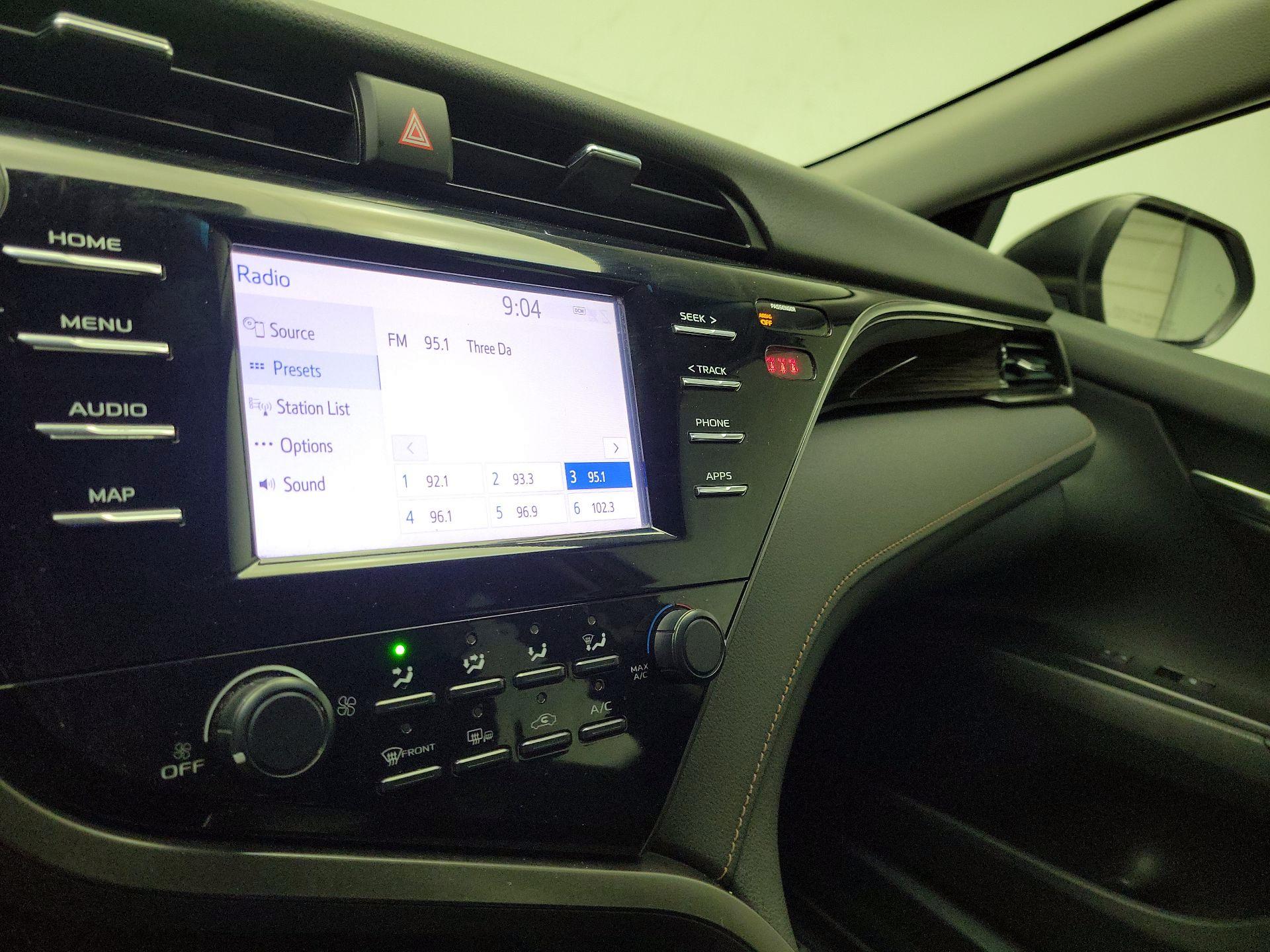 Thumbnail: 2019 Toyota Camry - 15