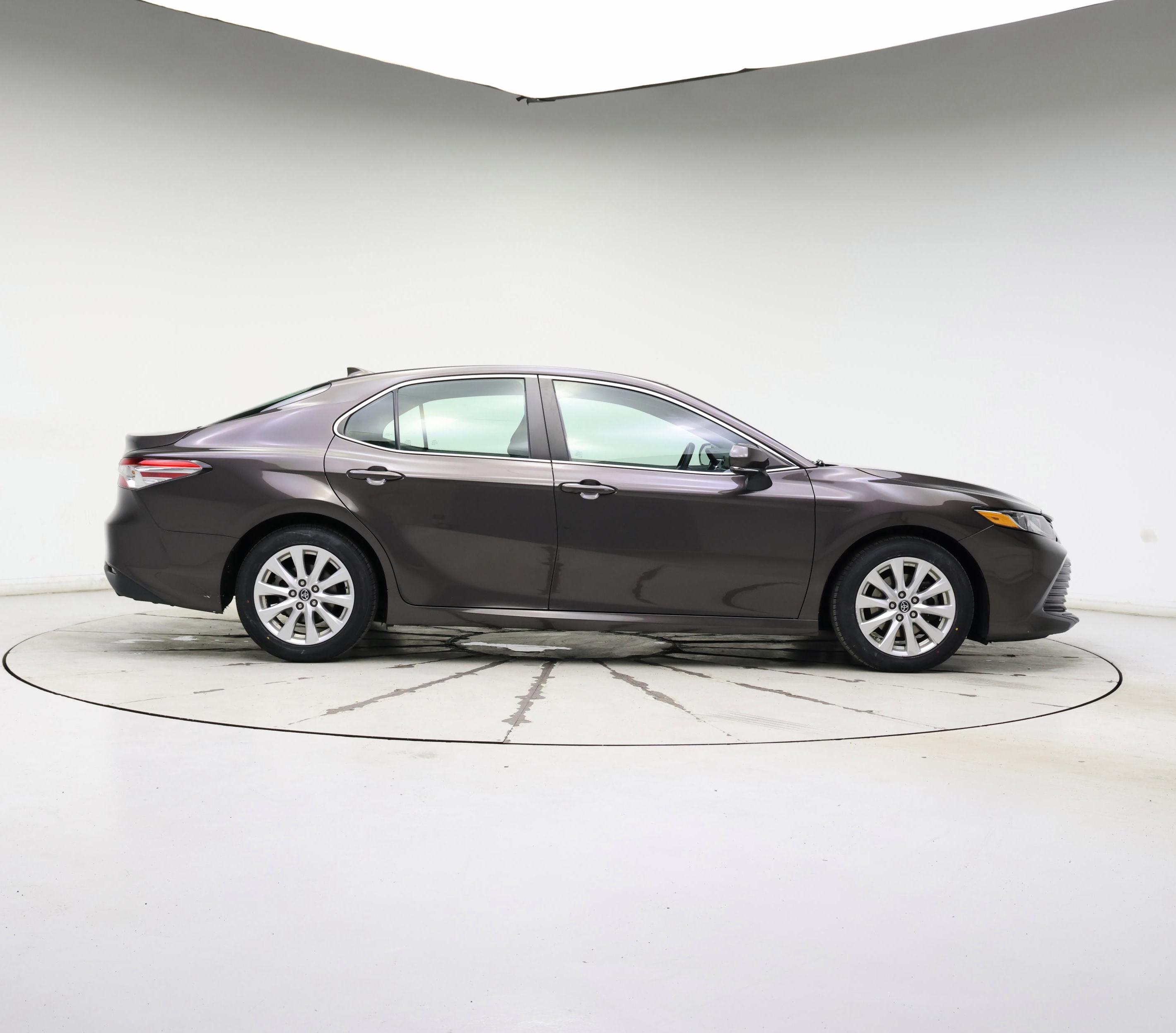Thumbnail: 2019 Toyota Camry - 7