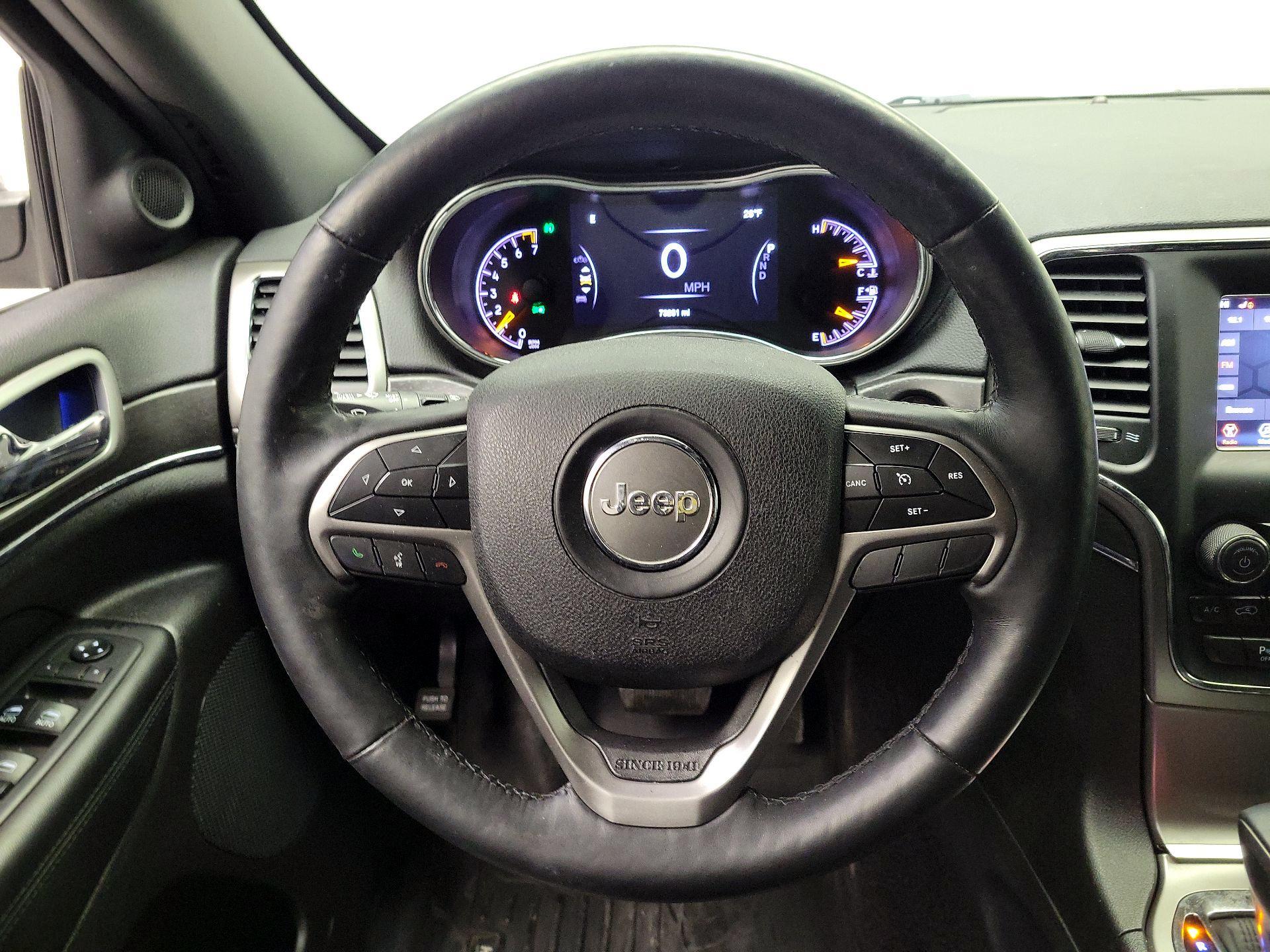 Thumbnail: 2018 Jeep Grand Cherokee - 10