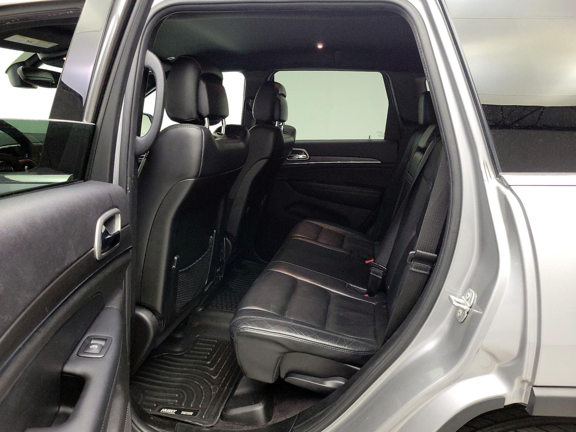 Thumbnail: 2018 Jeep Grand Cherokee - 18