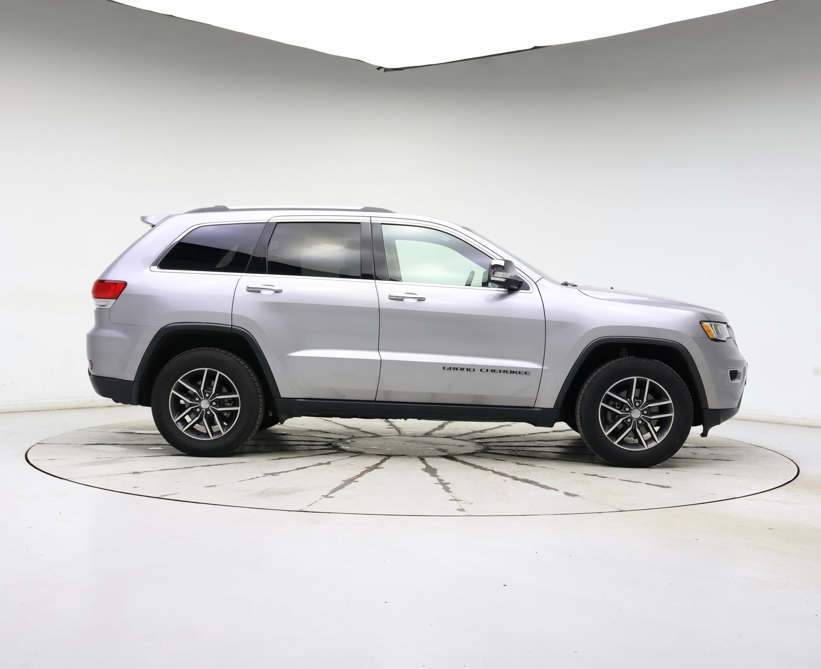 Thumbnail: 2018 Jeep Grand Cherokee - 7