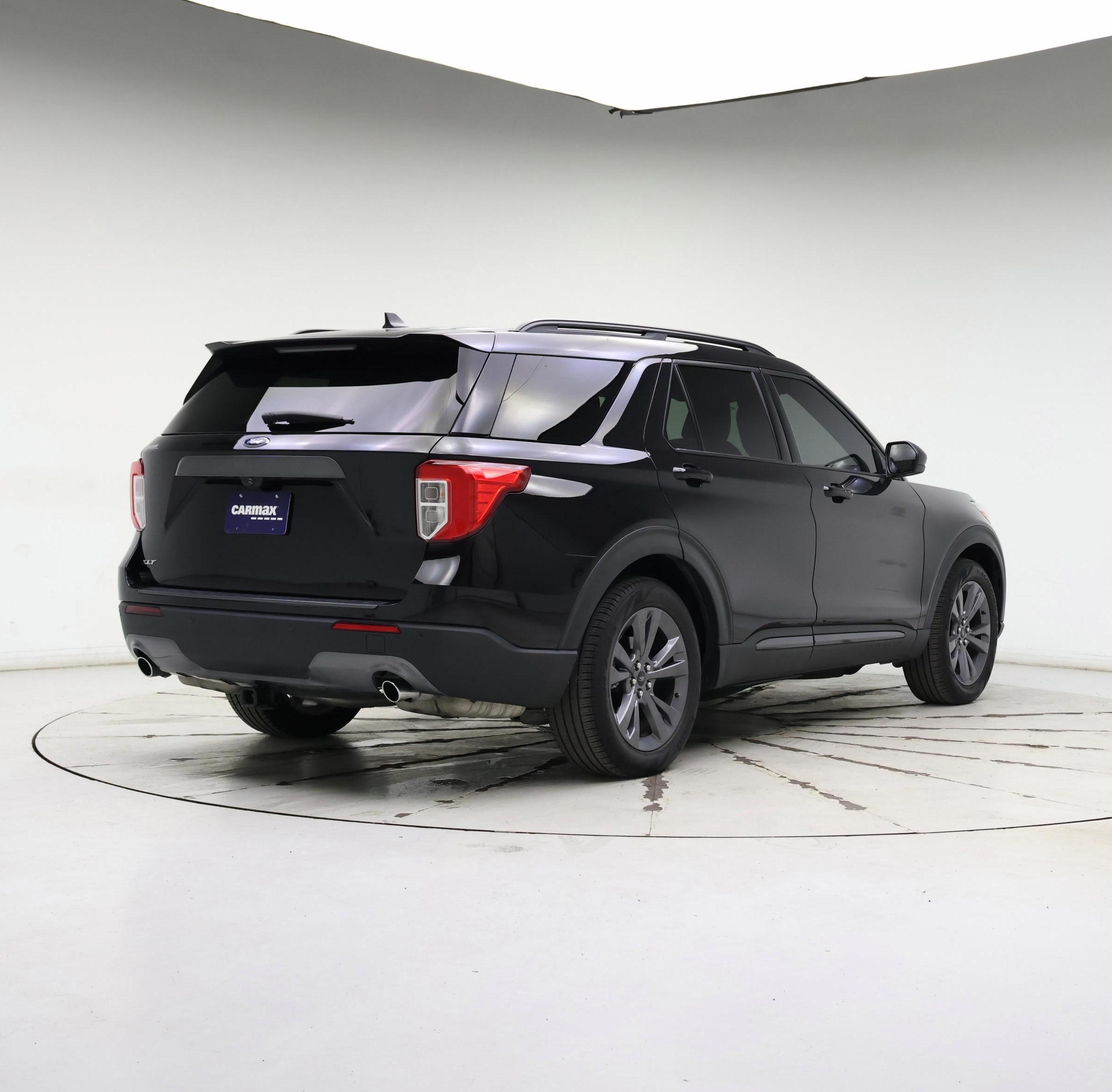 Thumbnail: 2021 Ford Explorer - 8