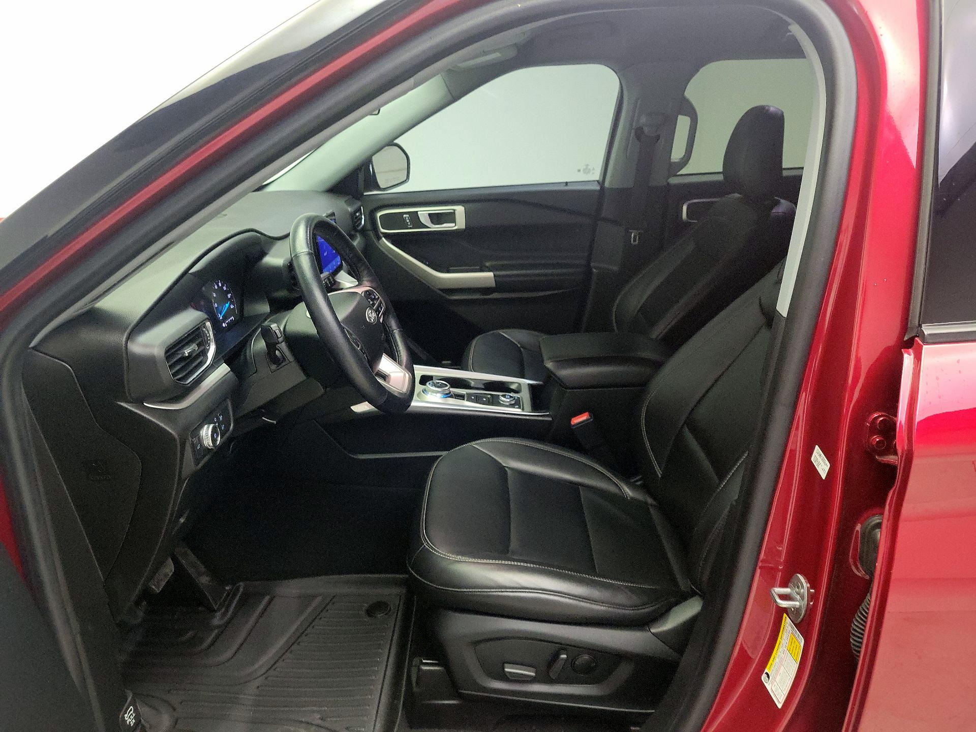 Thumbnail: 2022 Ford Explorer - 11