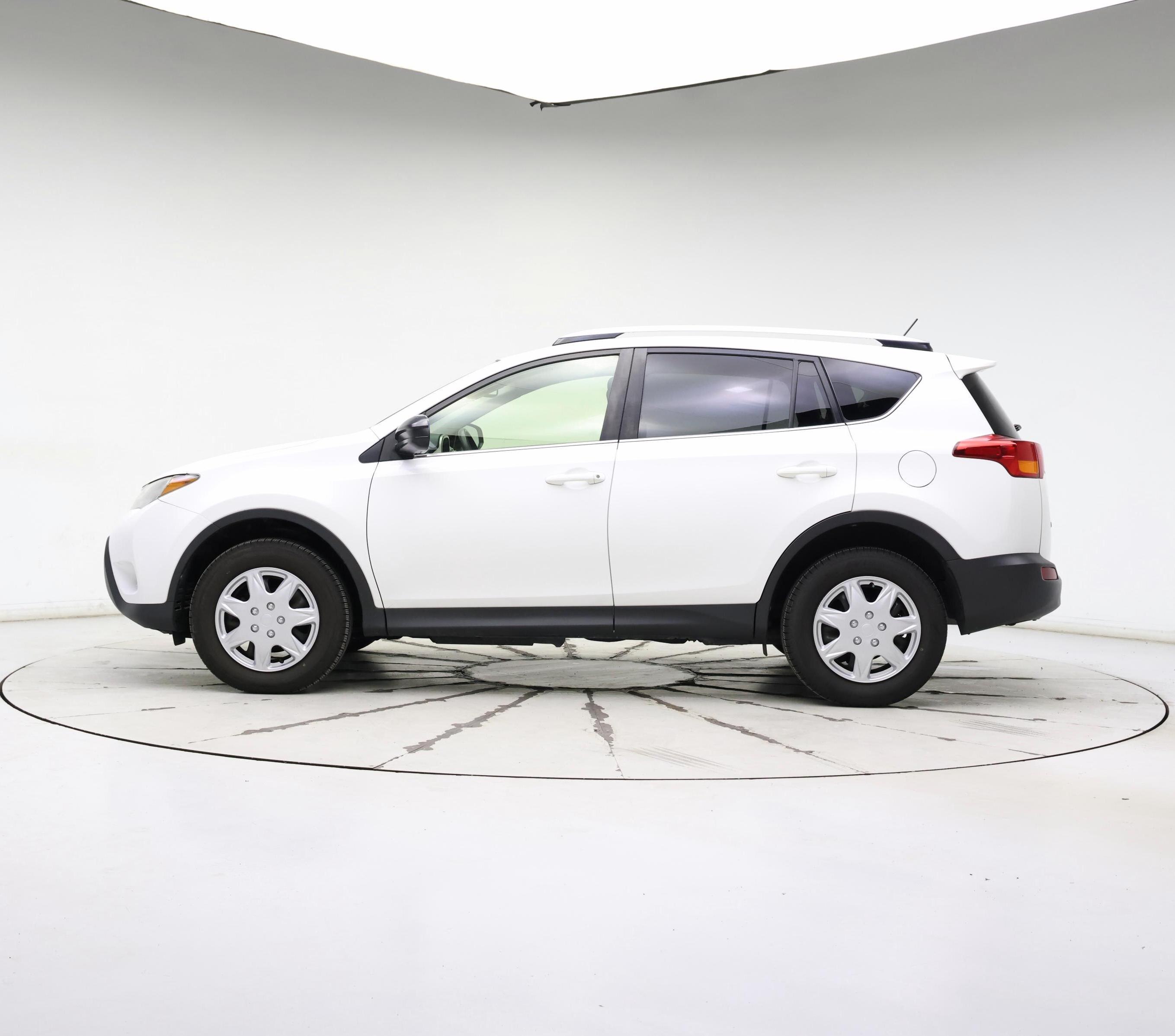Thumbnail: 2014 Toyota RAV4 - 3