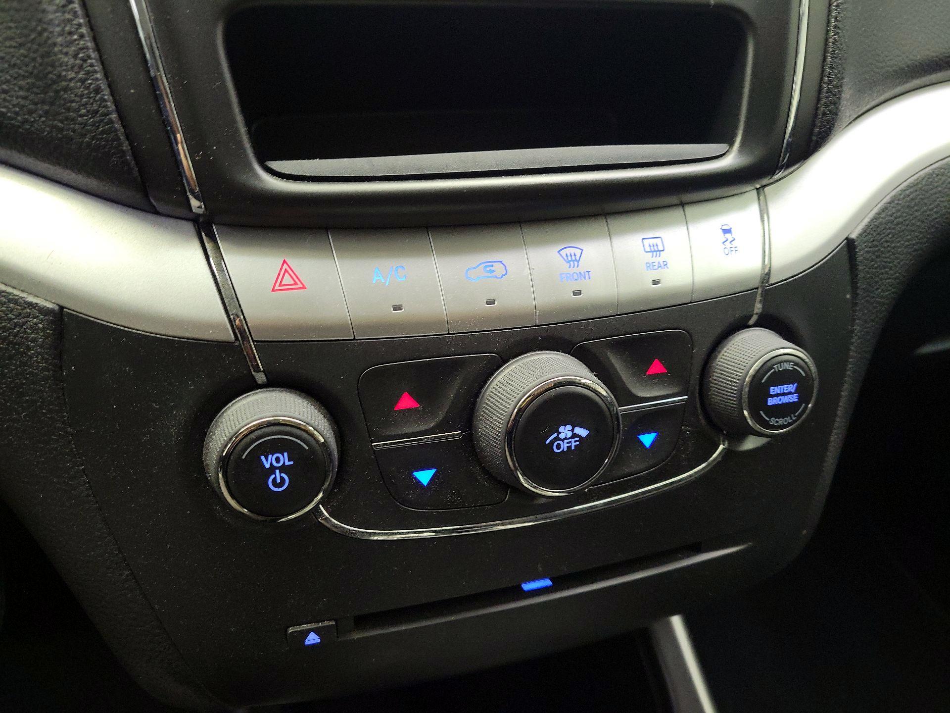 Thumbnail: 2019 Dodge Journey - 16