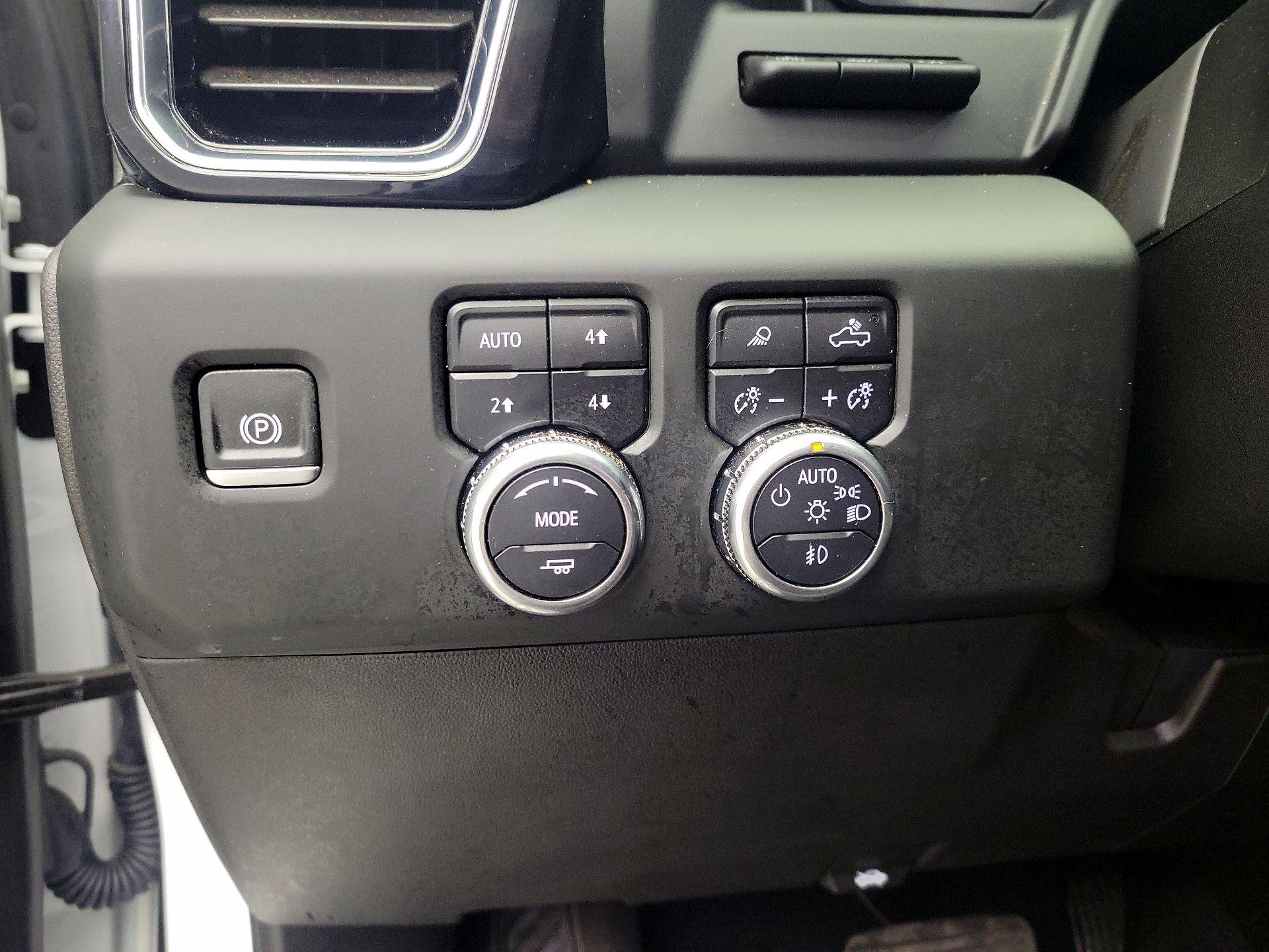 Thumbnail: 2024 GMC Sierra 2500 - 13