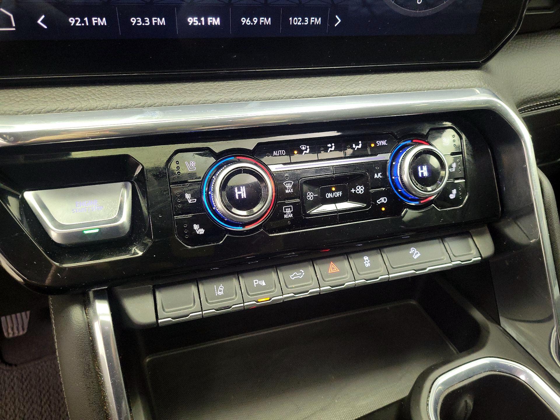 Thumbnail: 2024 GMC Sierra 2500 - 17