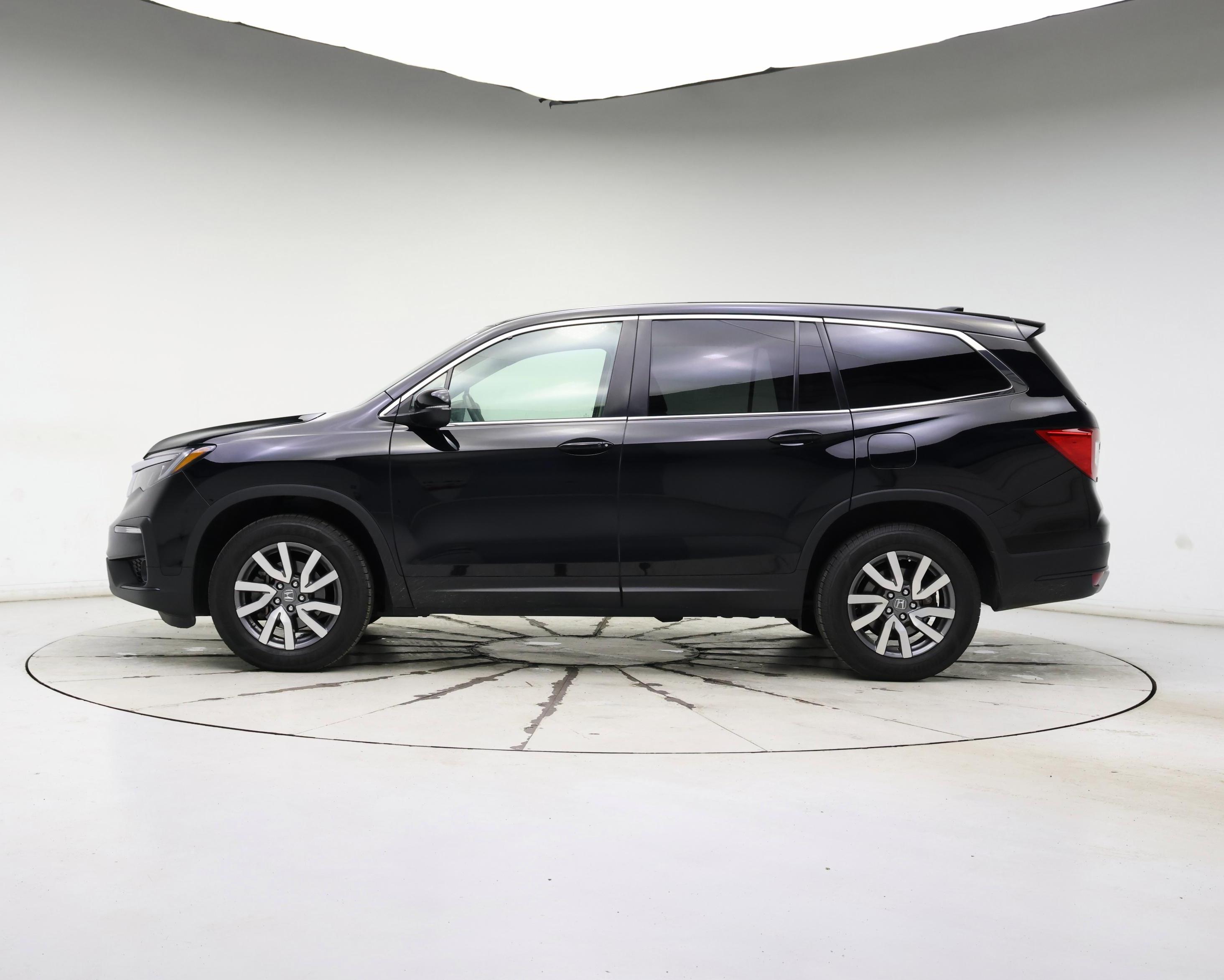 Thumbnail: 2019 Honda Pilot - 3