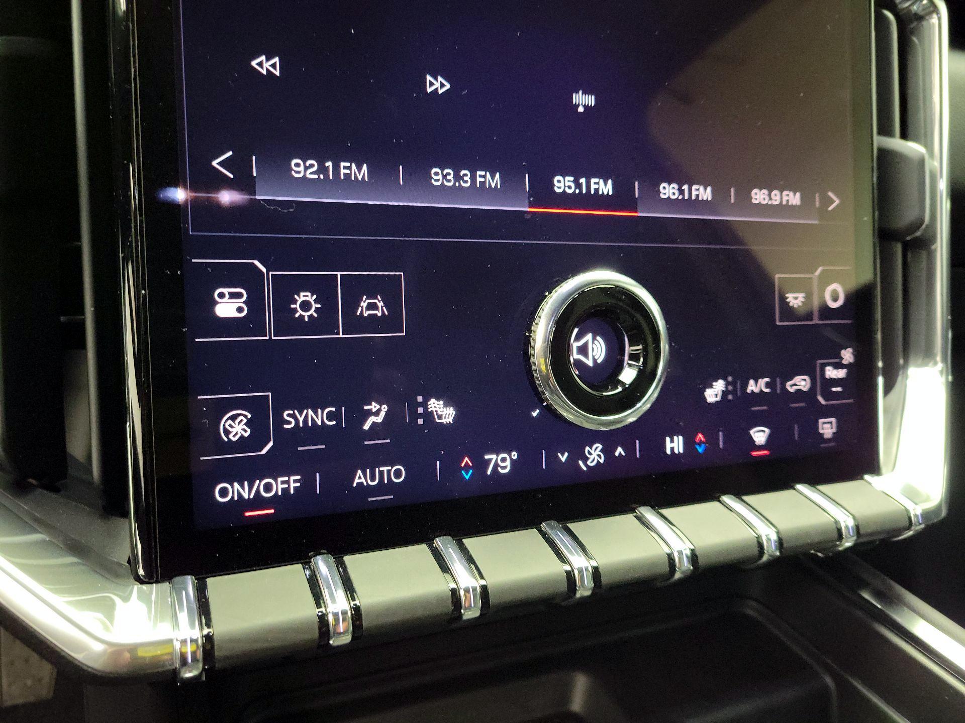 Thumbnail: 2025 GMC Acadia - 15