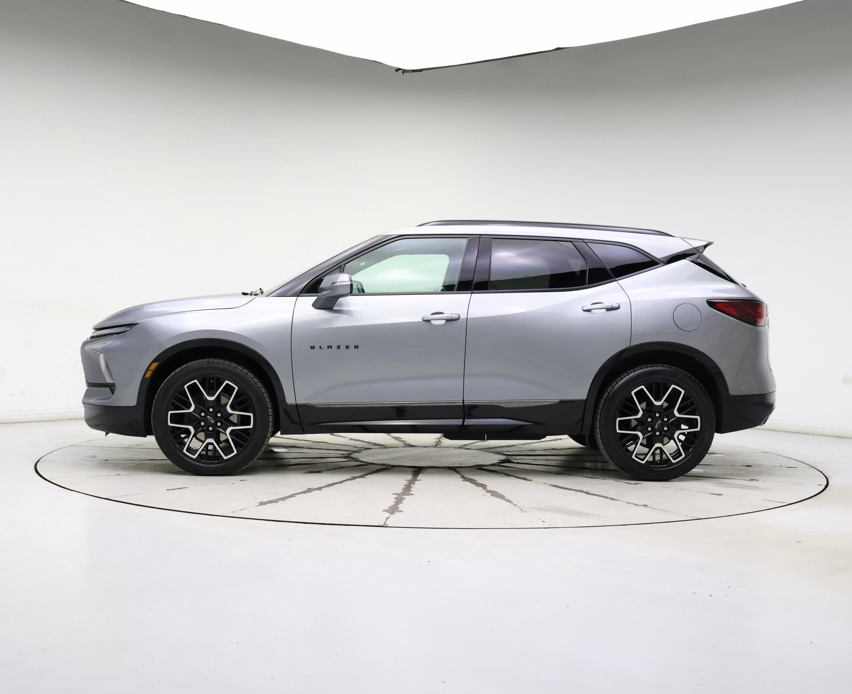 Thumbnail: 2024 Chevrolet Blazer - 3